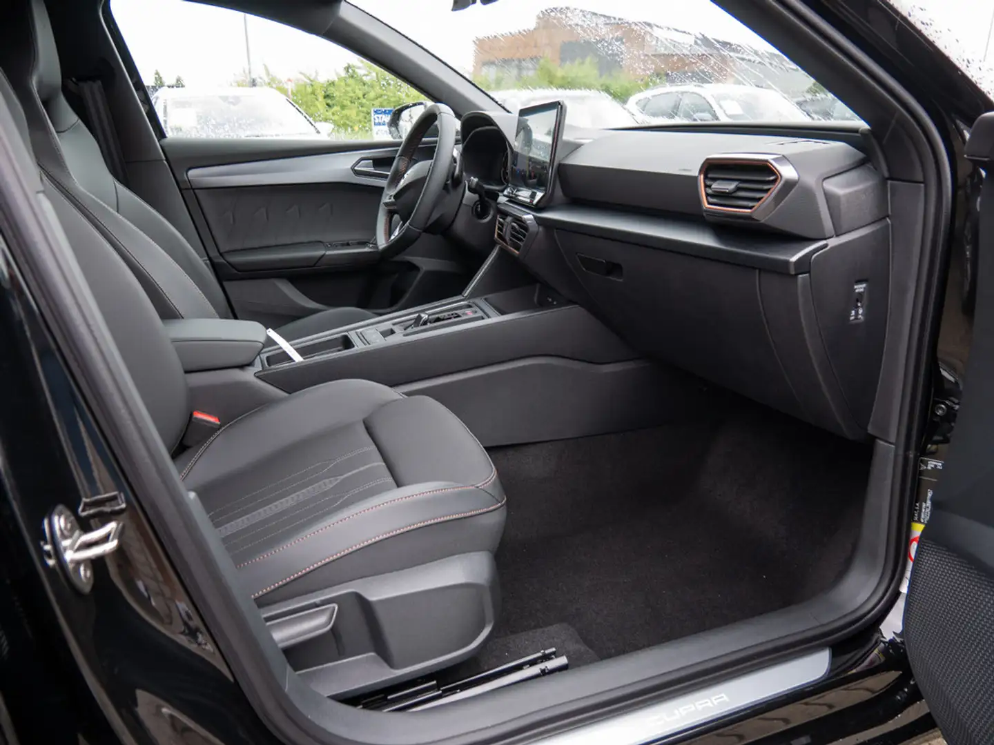 CUPRA Leon 2.0 TDI DSG PDC SHZ KAMERA NAVI ACC LED Schwarz - 2