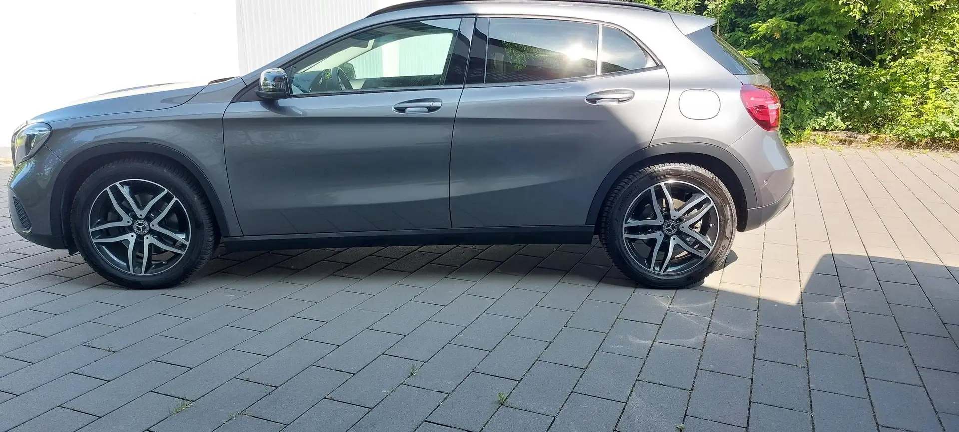 Mercedes-Benz GLA 220 GLA 220 4Matic 7G-DCT - 2