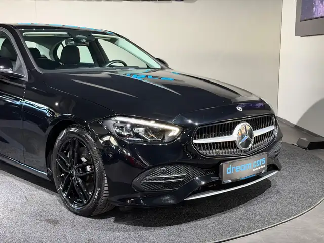 Mercedes-Benz C-Class view 6
