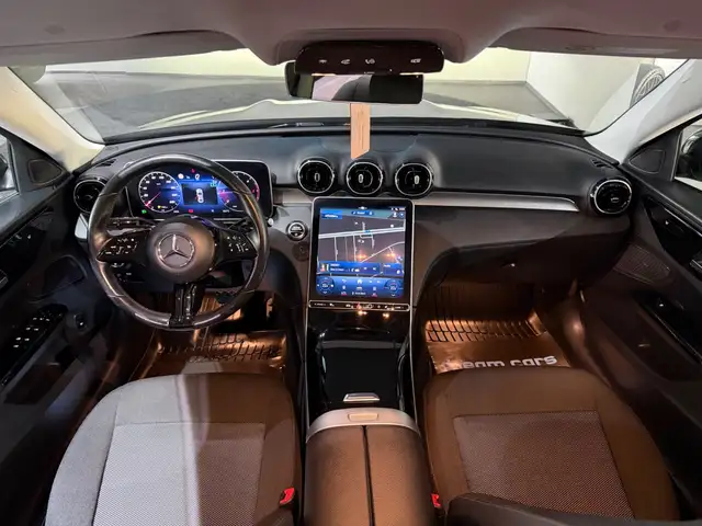 Mercedes-Benz C-Class view 12