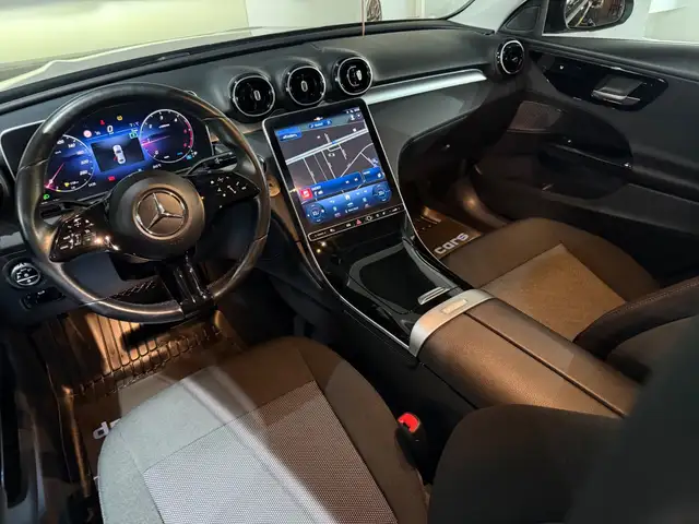 Mercedes-Benz C-Class view 26