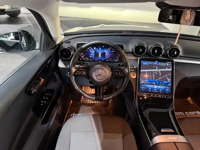 Mercedes-Benz C-Class view 13