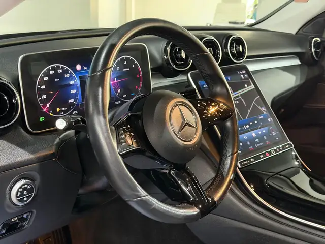 Mercedes-Benz C-Class view 15