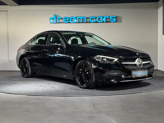 Mercedes-Benz C-Class view 9