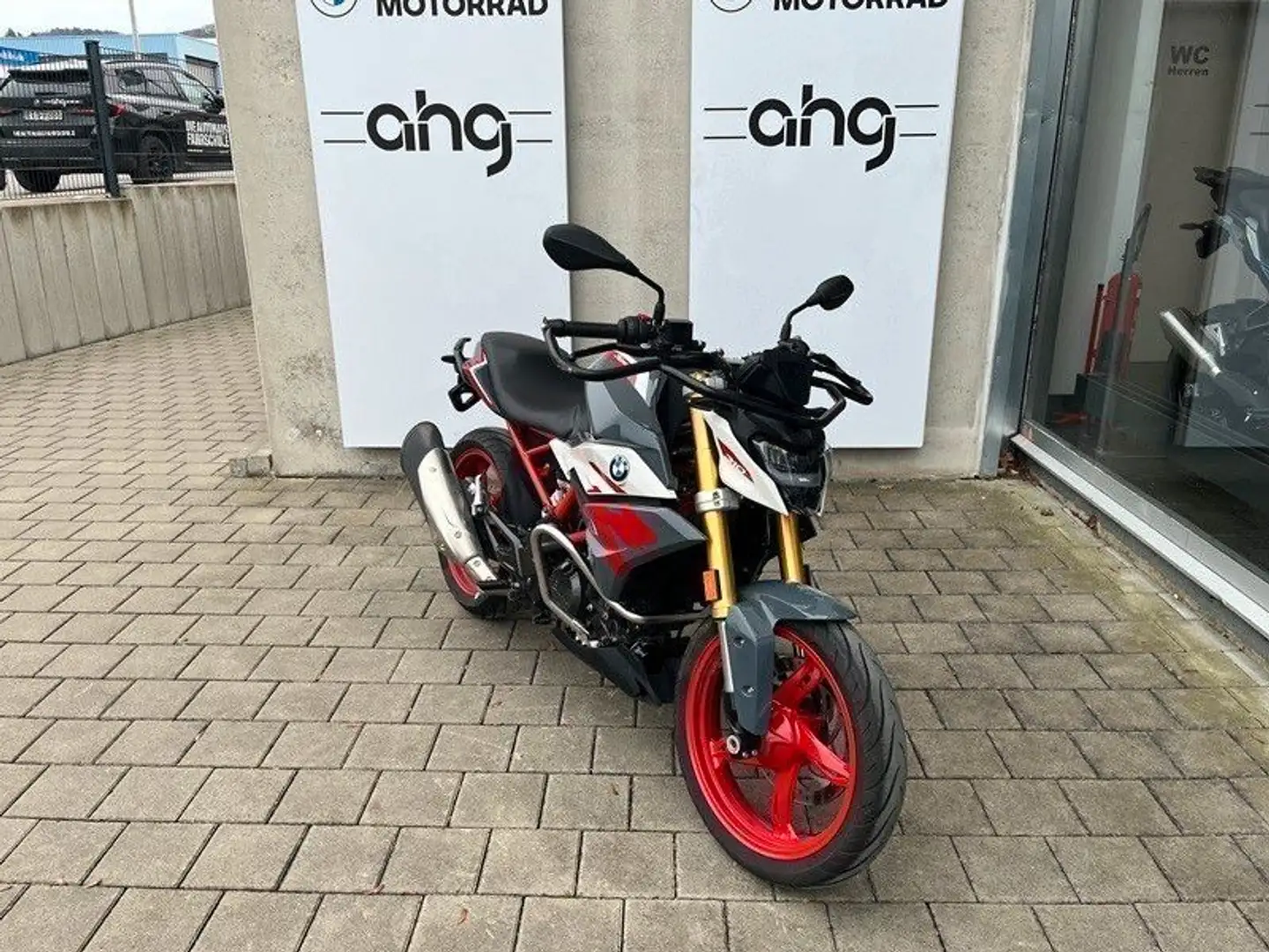 BMW G 310 R mit Schutzbügeln Šedá - 2