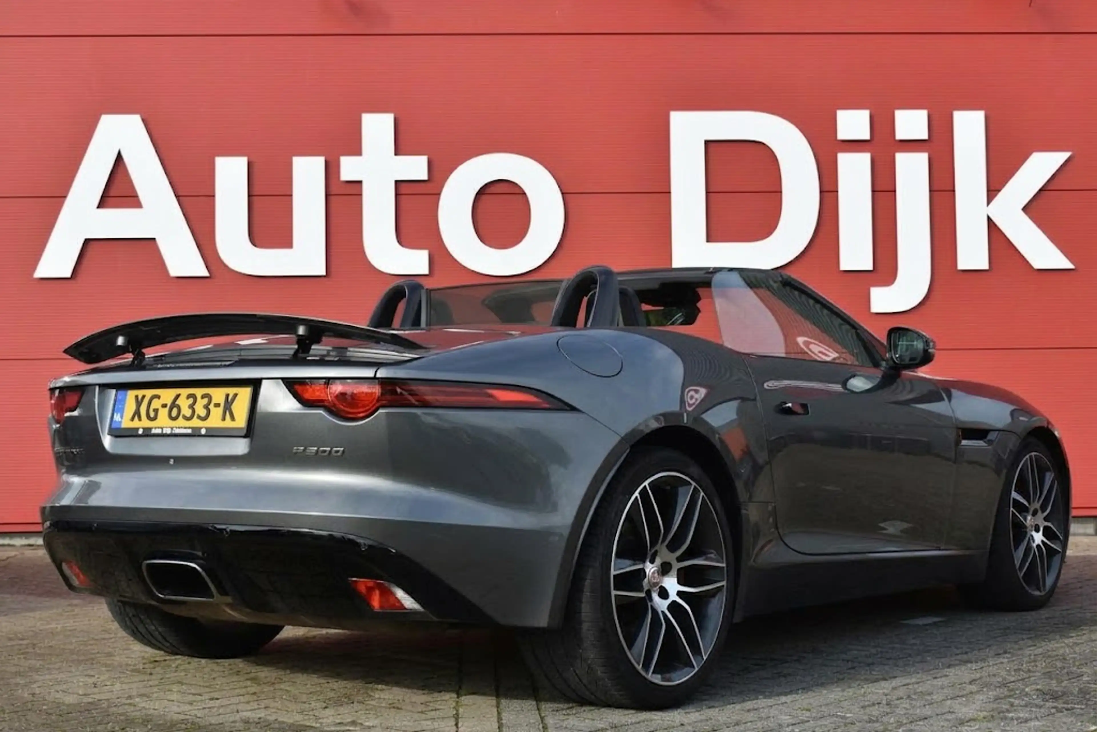 Jaguar F-Type 2.0T R-Dynamic NL Auto | Dealer OH | LED | Leder/A — photo 3