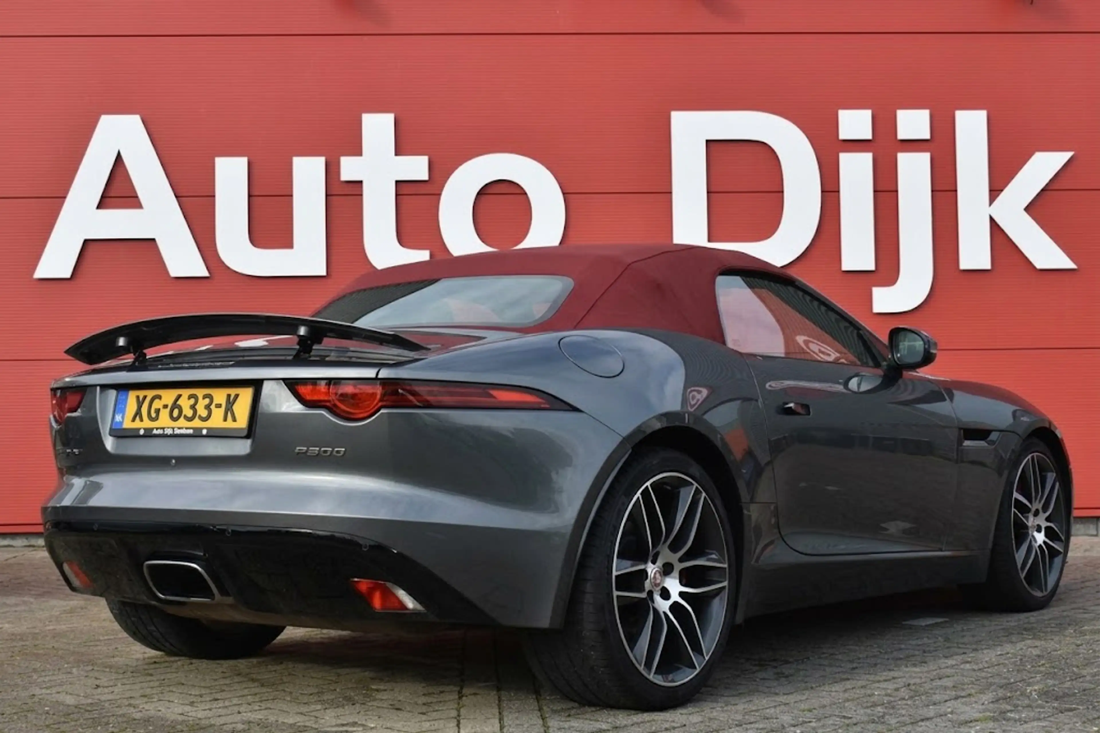 Jaguar F-Type 2.0T R-Dynamic NL Auto | Dealer OH | LED | Leder/A — photo 4