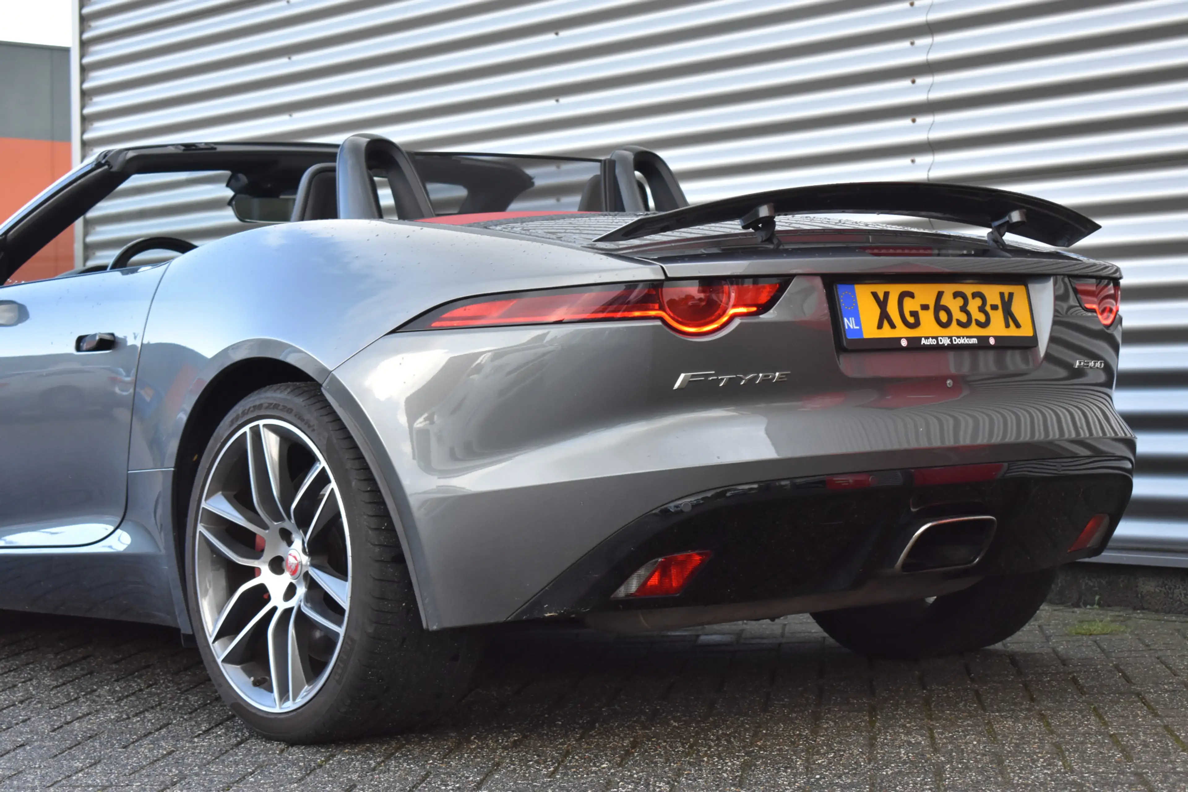Jaguar F-Type 2.0T R-Dynamic NL Auto | Dealer OH | LED | Leder/A — photo 33
