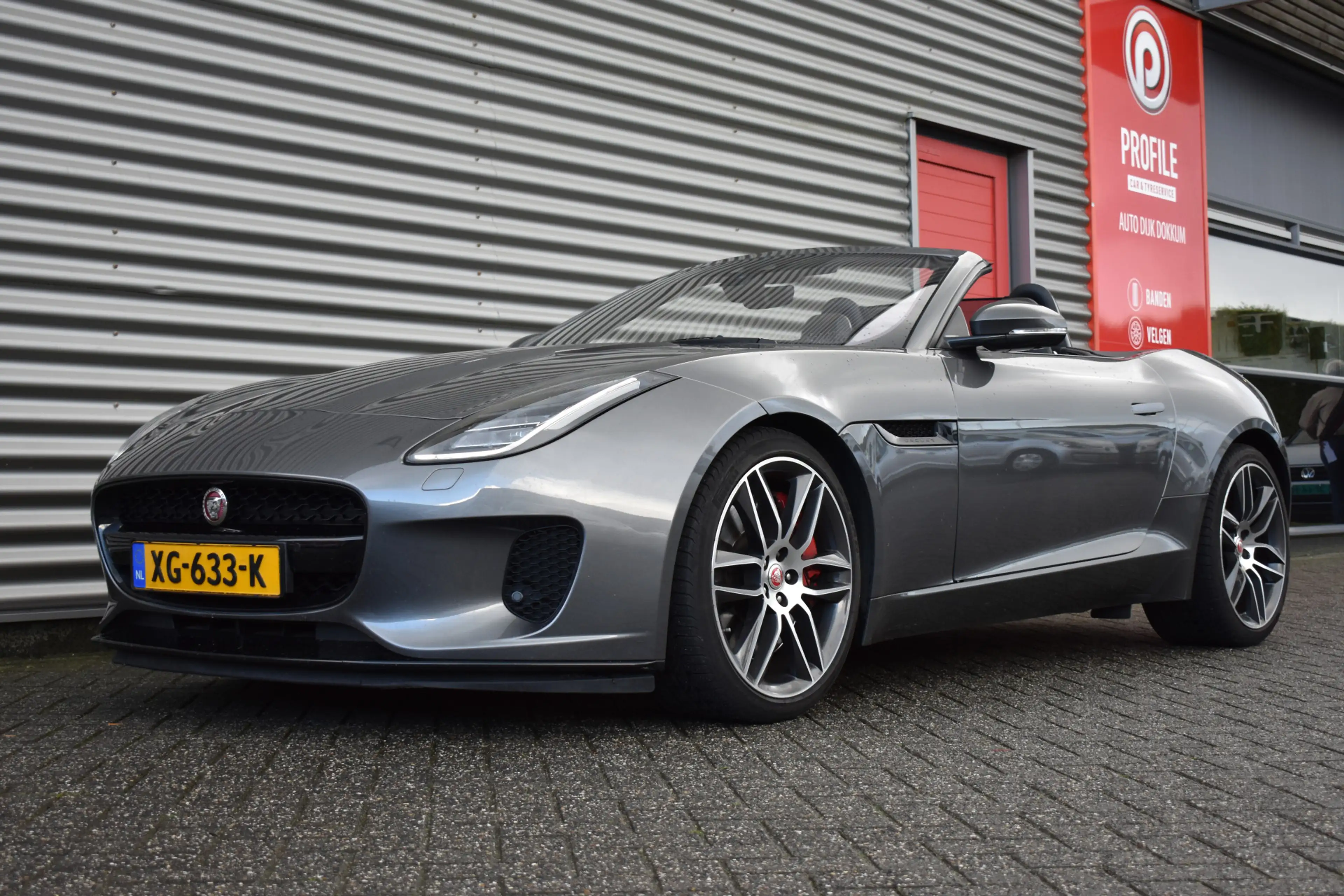 Jaguar F-Type 2.0T R-Dynamic NL Auto | Dealer OH | LED | Leder/A — photo 35