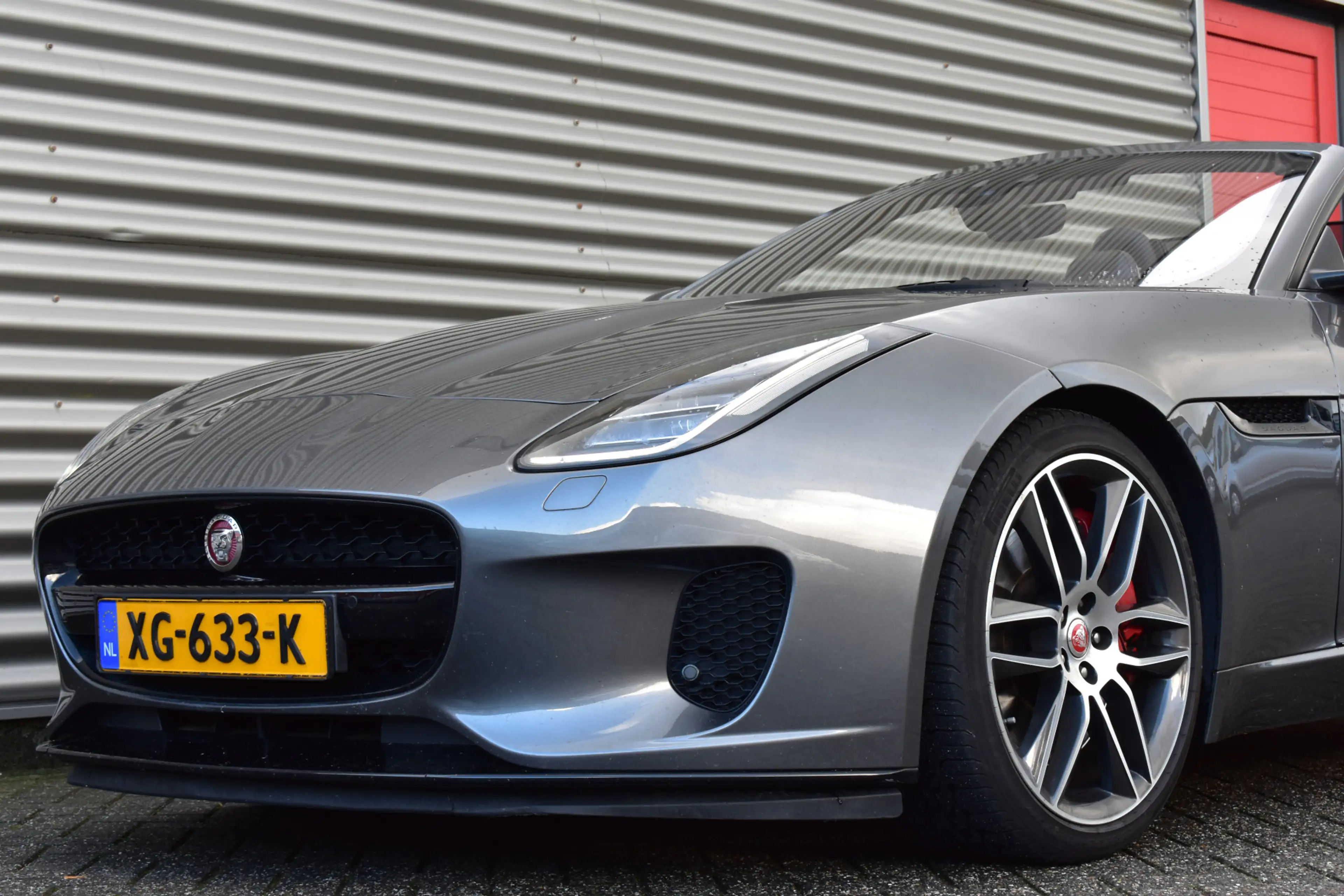 Jaguar F-Type 2.0T R-Dynamic NL Auto | Dealer OH | LED | Leder/A — photo 29