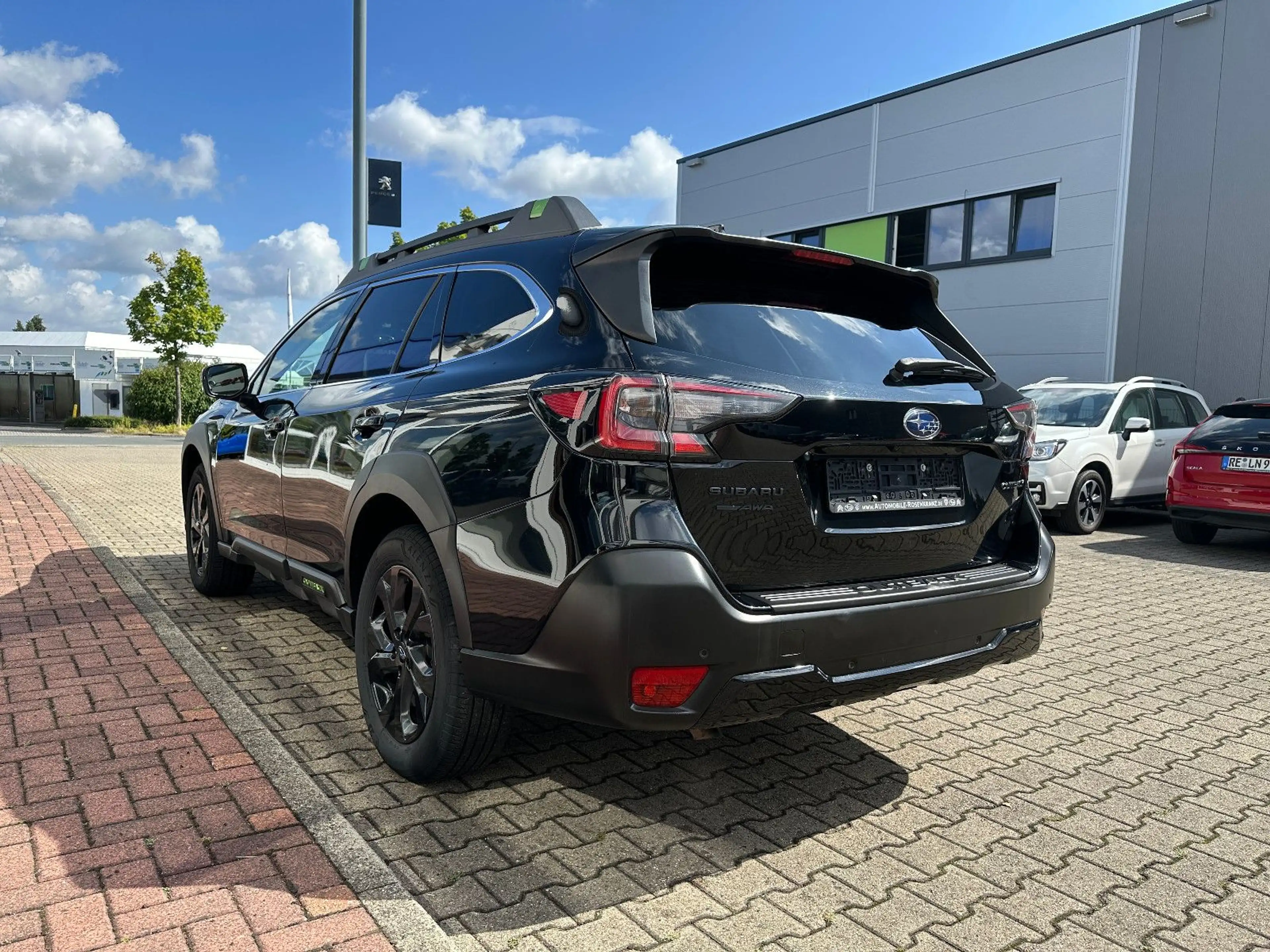 Subaru OUTBACK 2.5i Exclusive Cross Lineartronic — photo 6