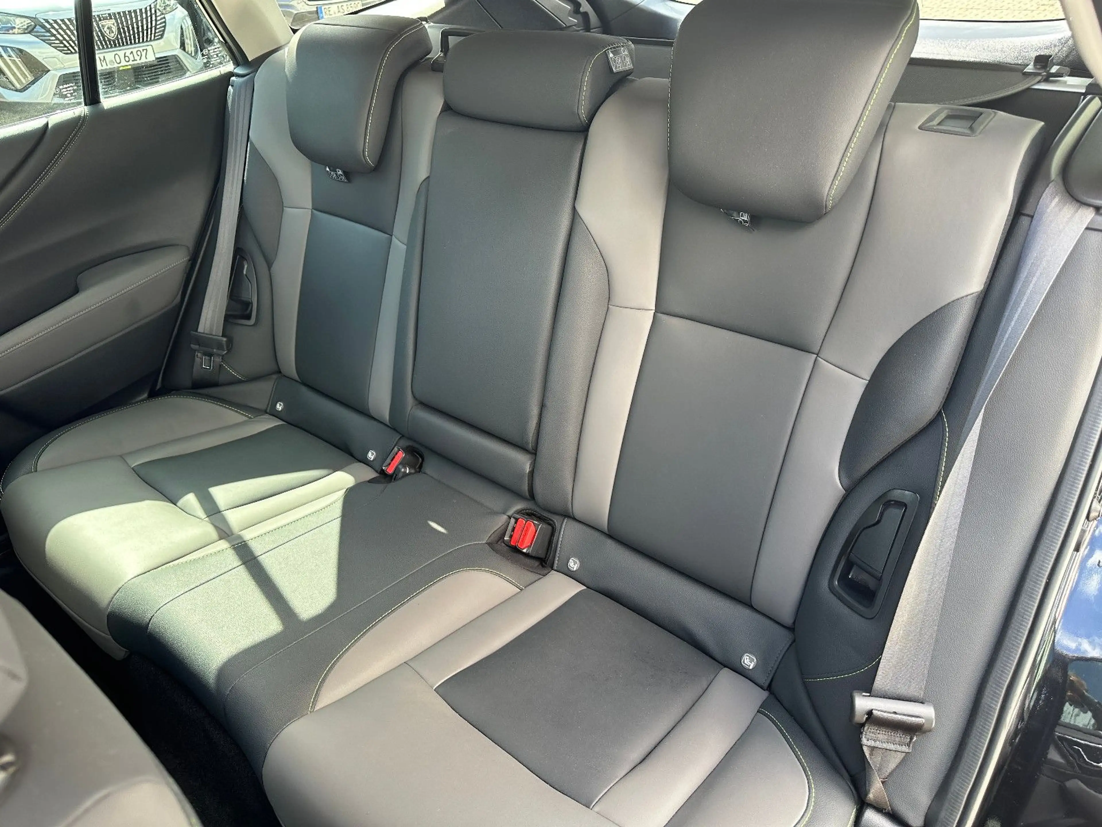 Subaru OUTBACK 2.5i Exclusive Cross Lineartronic — photo 11