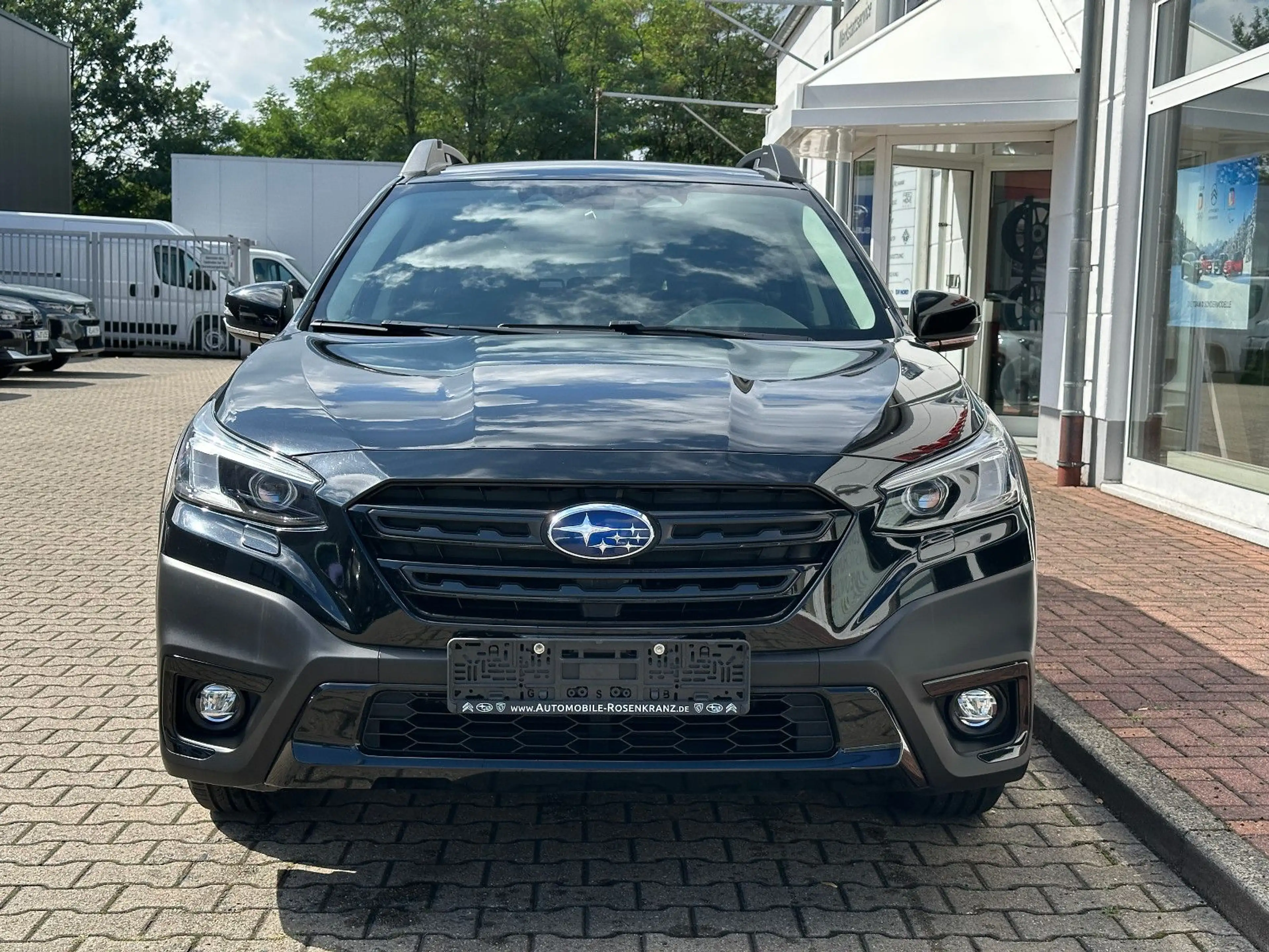 Subaru OUTBACK 2.5i Exclusive Cross Lineartronic — photo 2