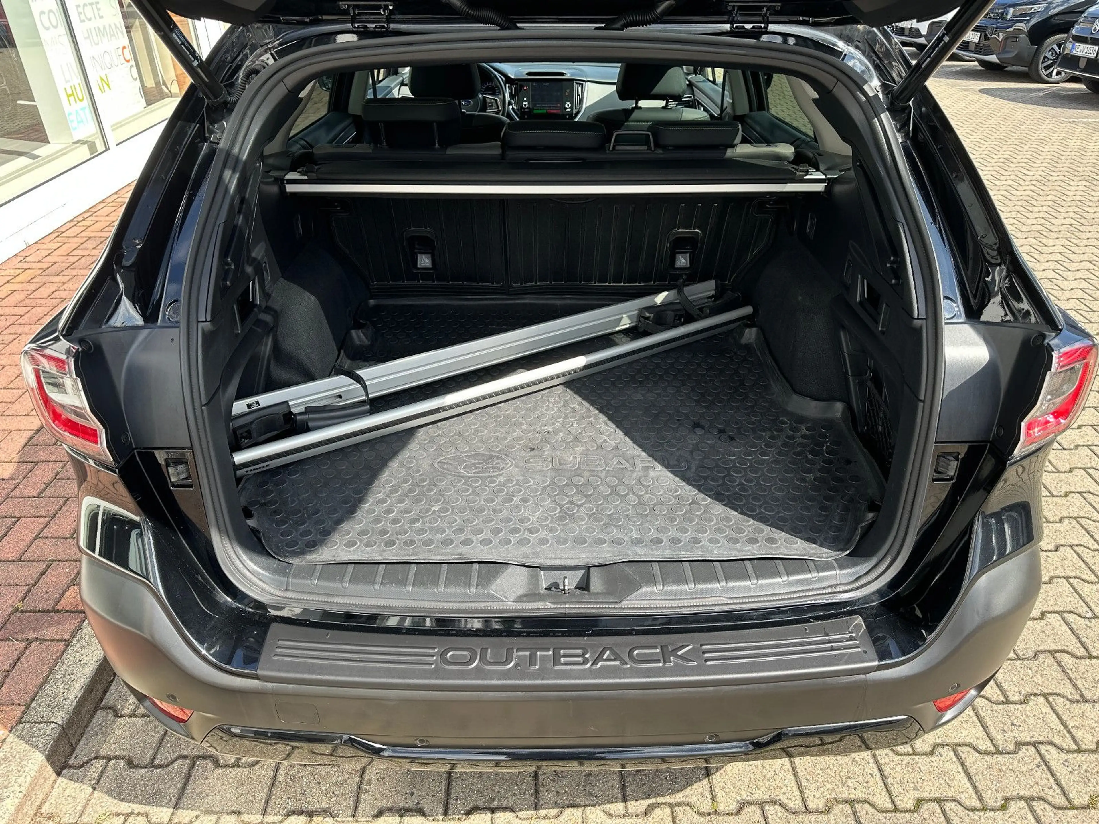 Subaru OUTBACK 2.5i Exclusive Cross Lineartronic — photo 8