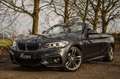 BMW 218 i CABRIOLET *** MANUAL / M PACK / BELGIAN CAR *** Gris - thumbnail 1
