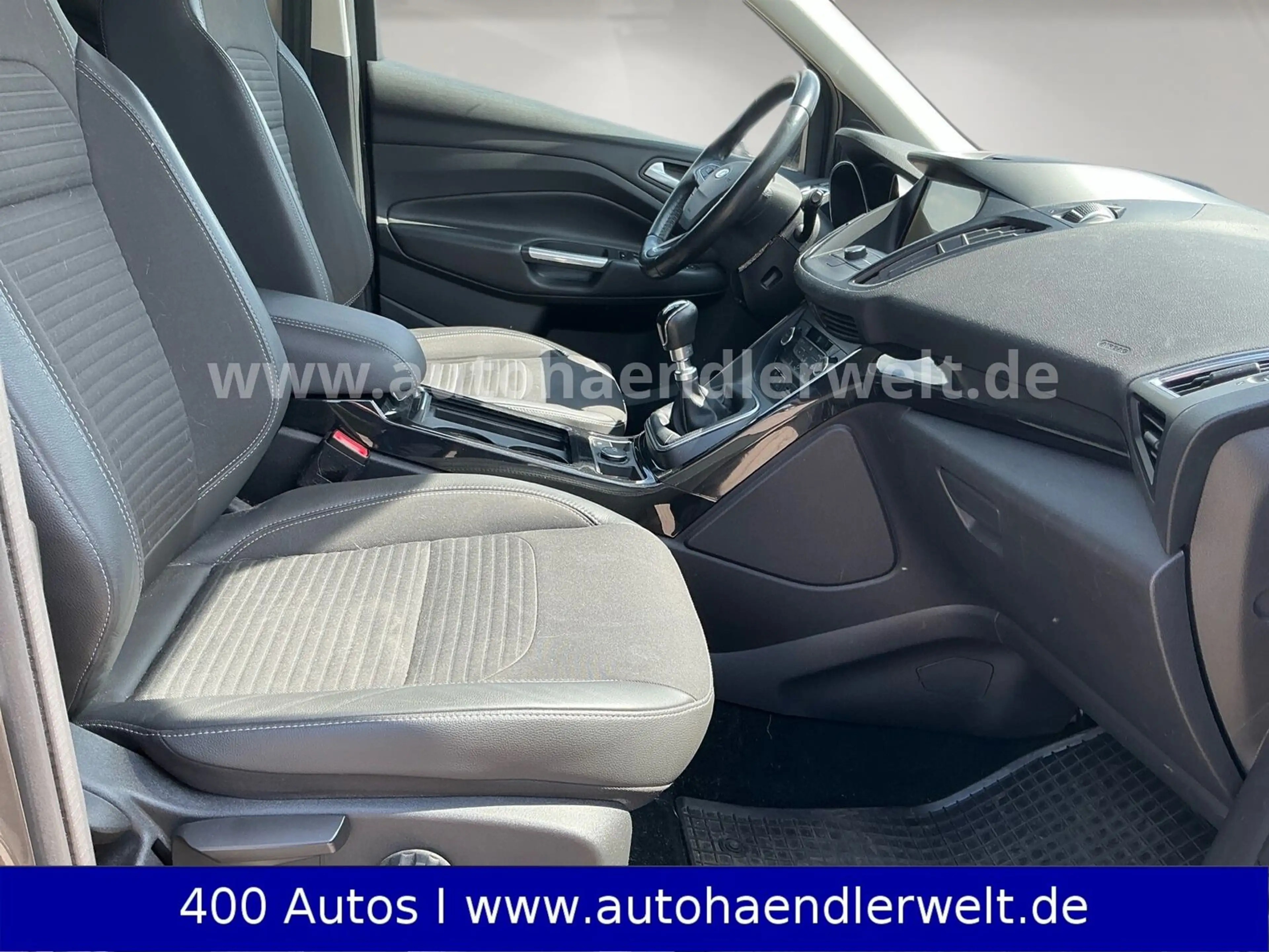 Ford Kuga 1.5 EcoBoost Titanium — photo 14