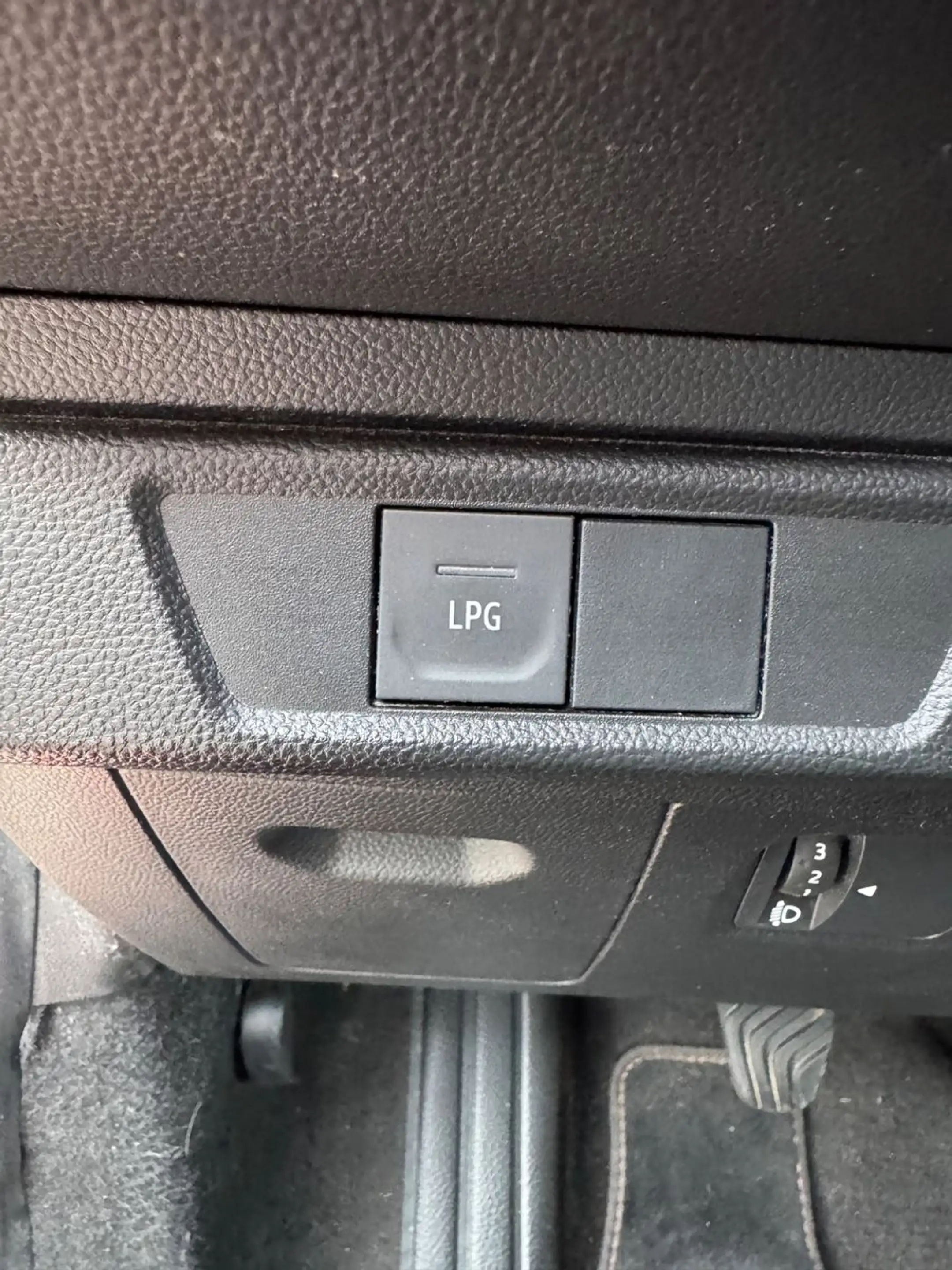 Dacia Jogger Extreme+Navi,LED,Kamera,Totwinkel,SHZ,PDC — photo 15