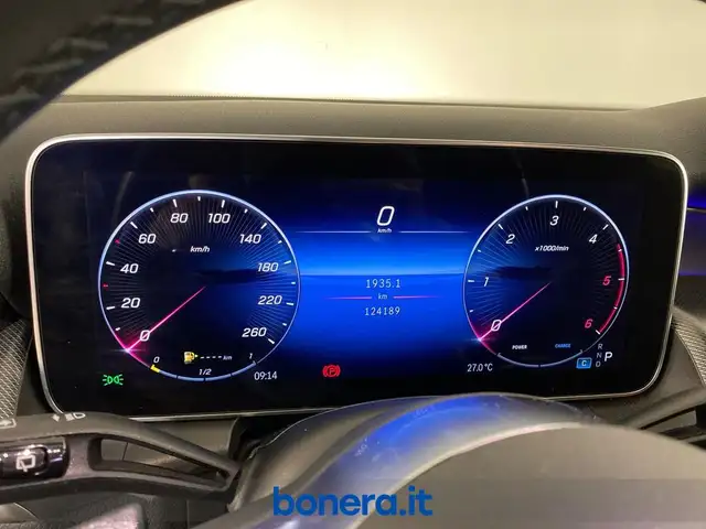 Mercedes-Benz GLC view 14