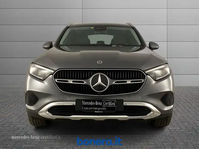 Mercedes-Benz GLC view 4