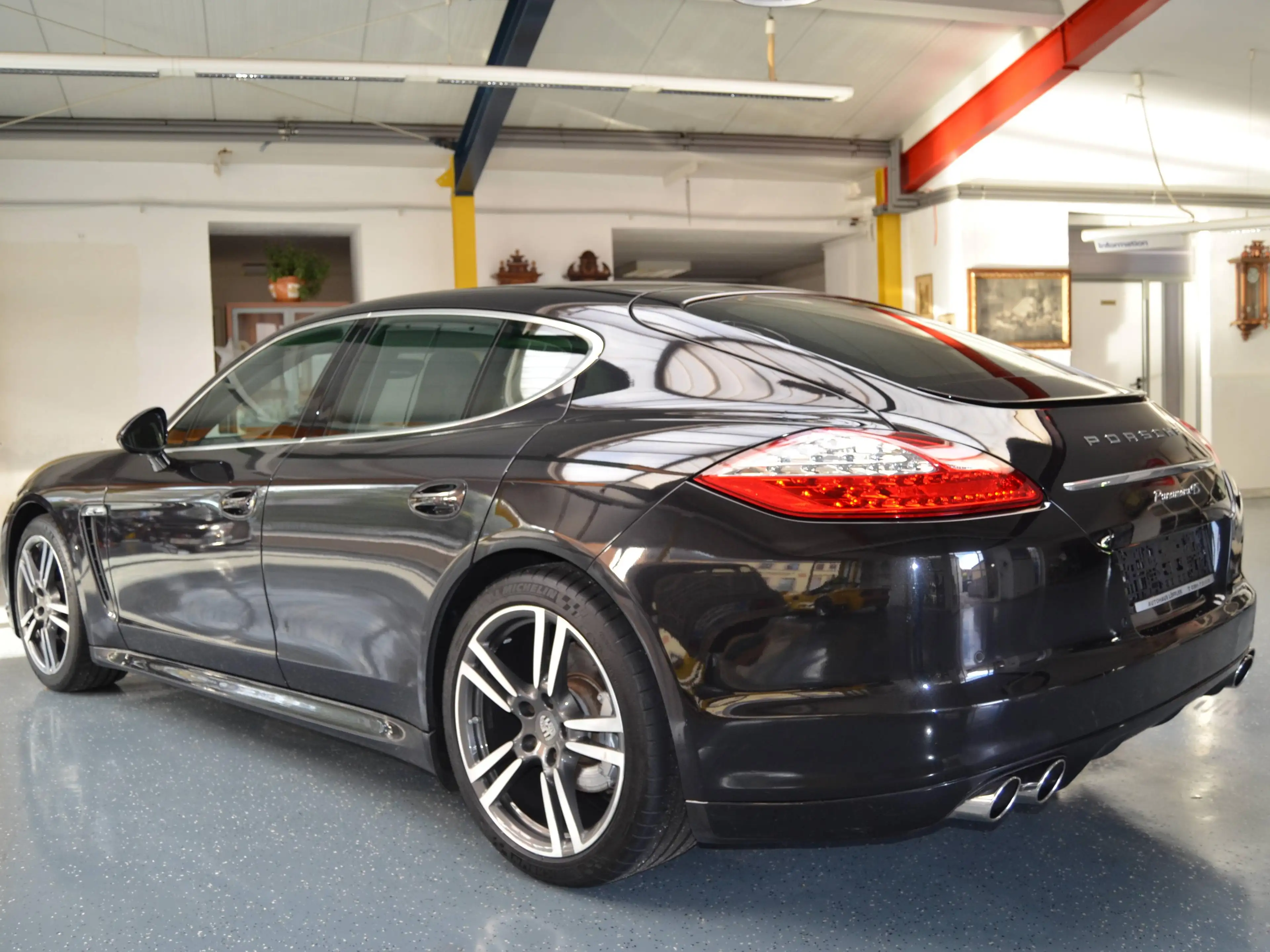 Porsche Panamera 4 S 1.Hand nach PZ Front Entertainment deutsch — photo 7