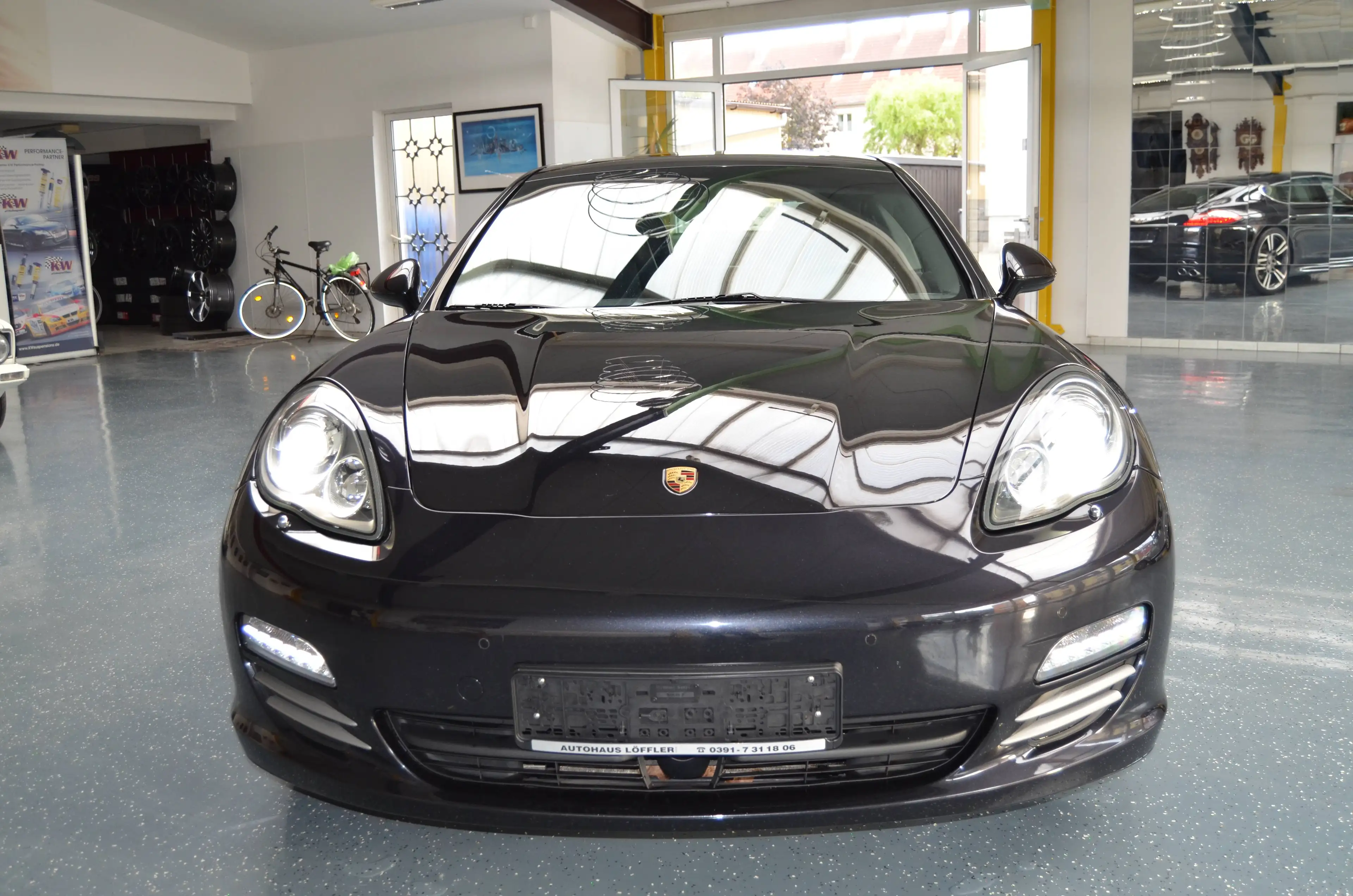 Porsche Panamera 4 S 1.Hand nach PZ Front Entertainment deutsch — photo 2