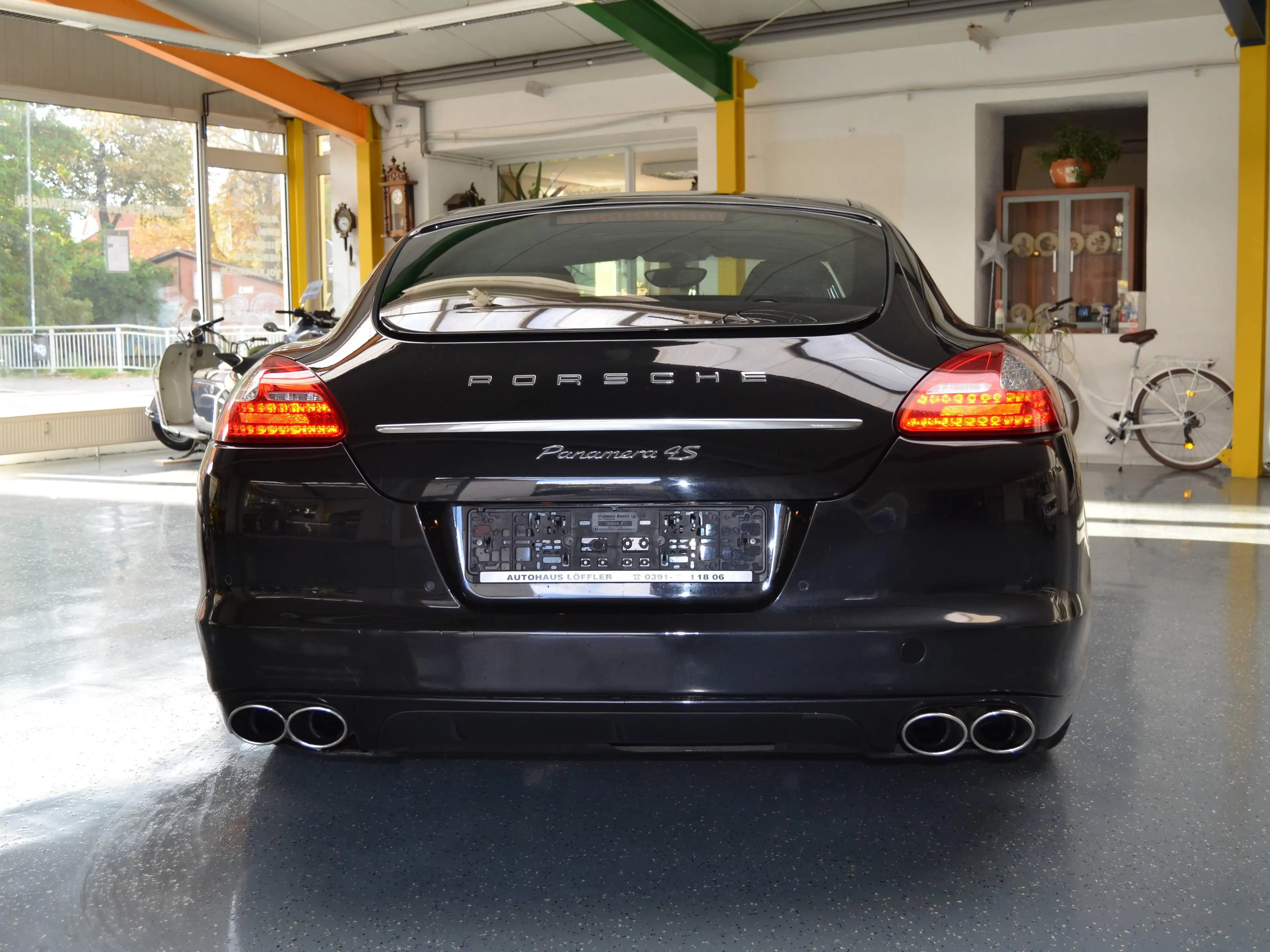 Porsche Panamera 4 S 1.Hand nach PZ Front Entertainment deutsch — photo 6
