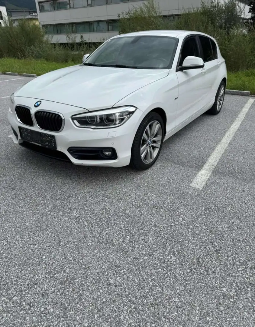 BMW 118 118d 150 ch BVA8 Urban Chic - 1