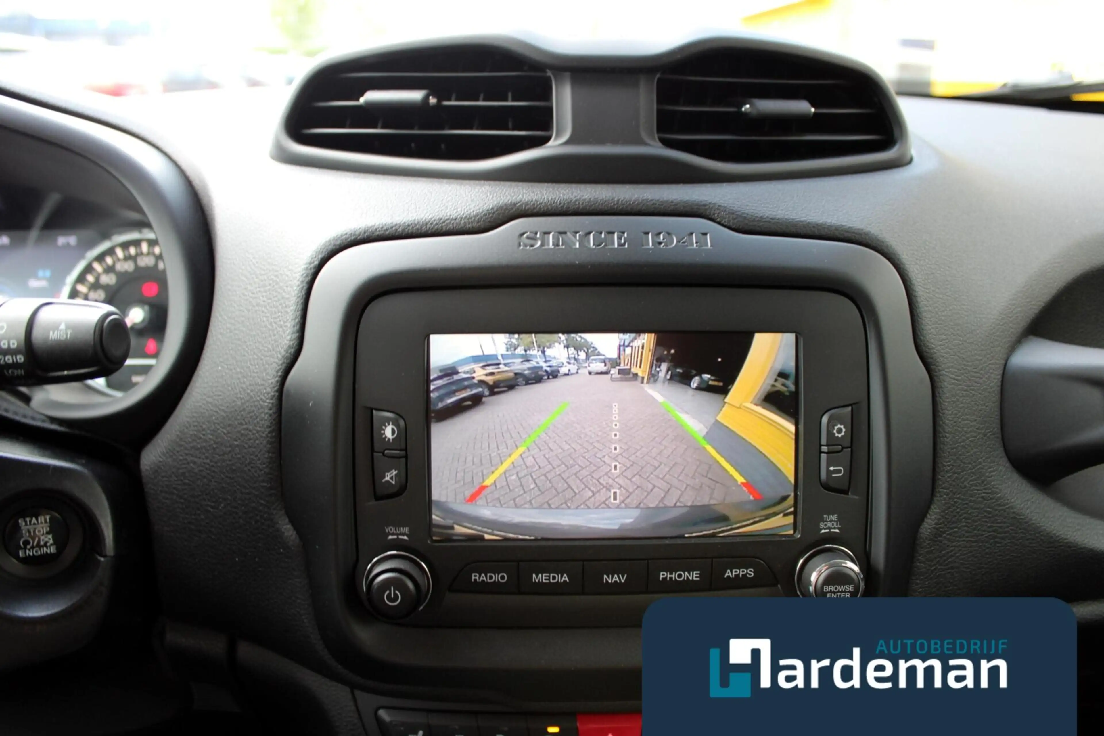 Jeep Renegade 1.4 MultiAir Limited Trekhaak Leder — photo 15