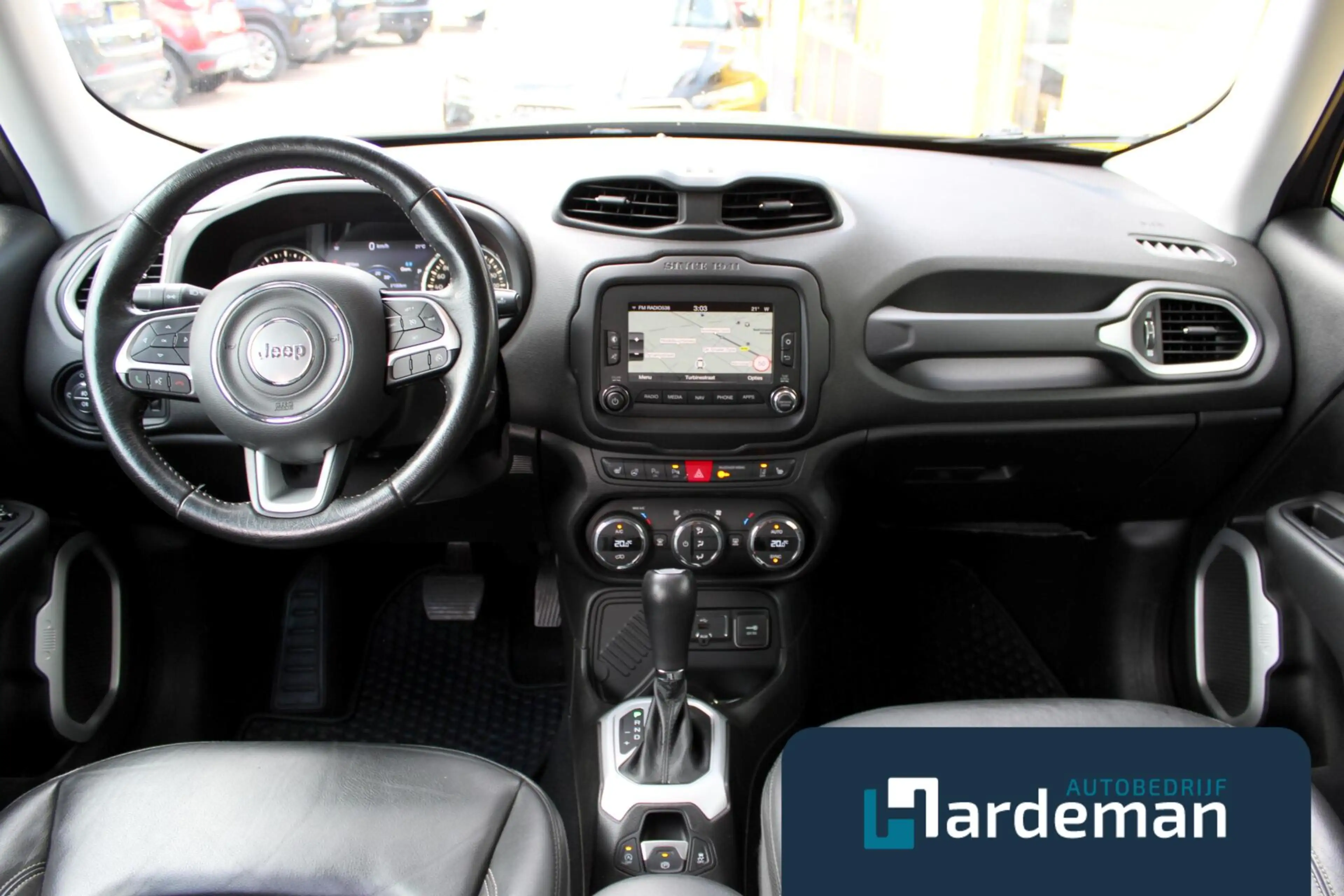 Jeep Renegade 1.4 MultiAir Limited Trekhaak Leder — photo 2