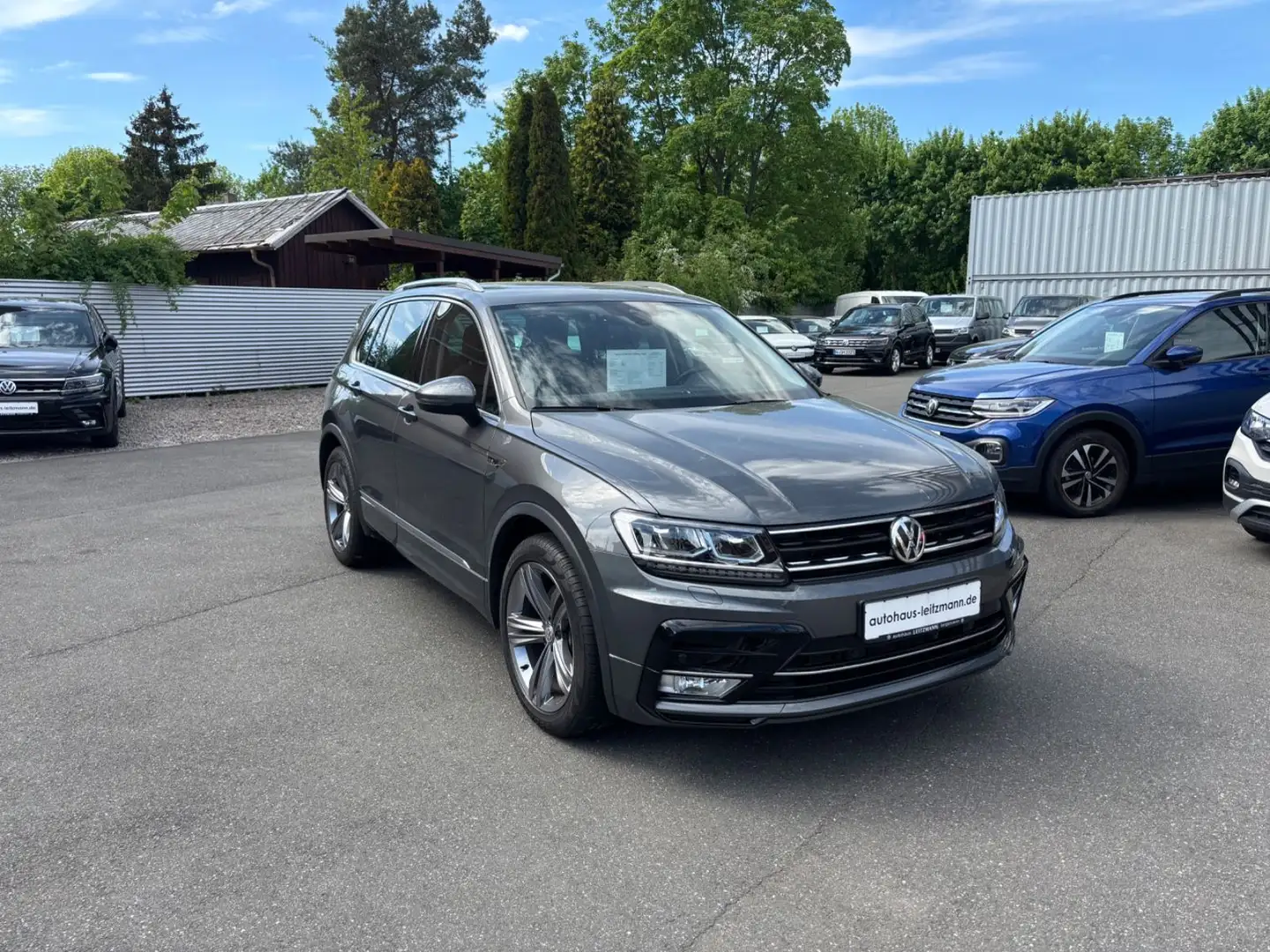 Volkswagen Tiguan 2.0 TSI 132kW DSG 4MOTION Highline R-Line Grigio - 1