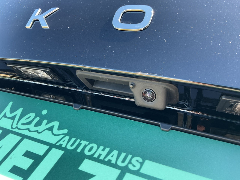 Skoda Karoq BALANCE 2.0 TDI DSG 4x4+AHK+NAVI+MATRIX+VC Klima — photo 12