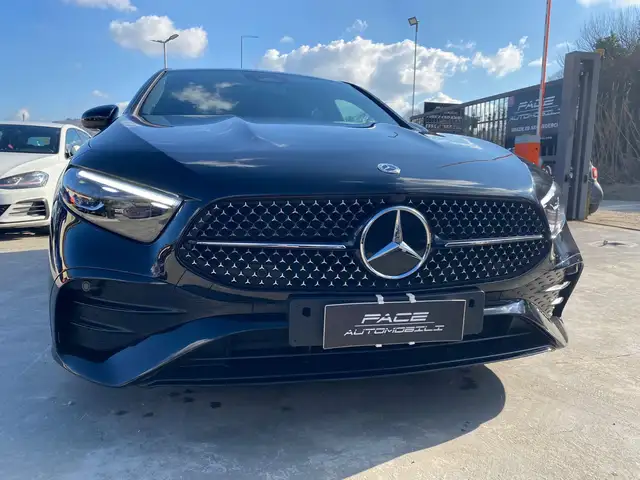 Mercedes-Benz A Class view 4
