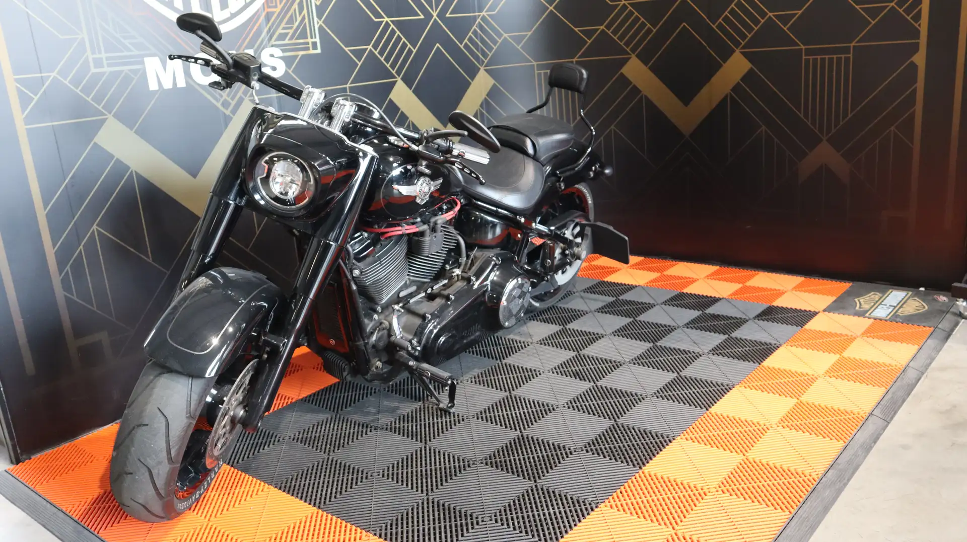 Harley-Davidson Fat Boy 114 Negru - 2