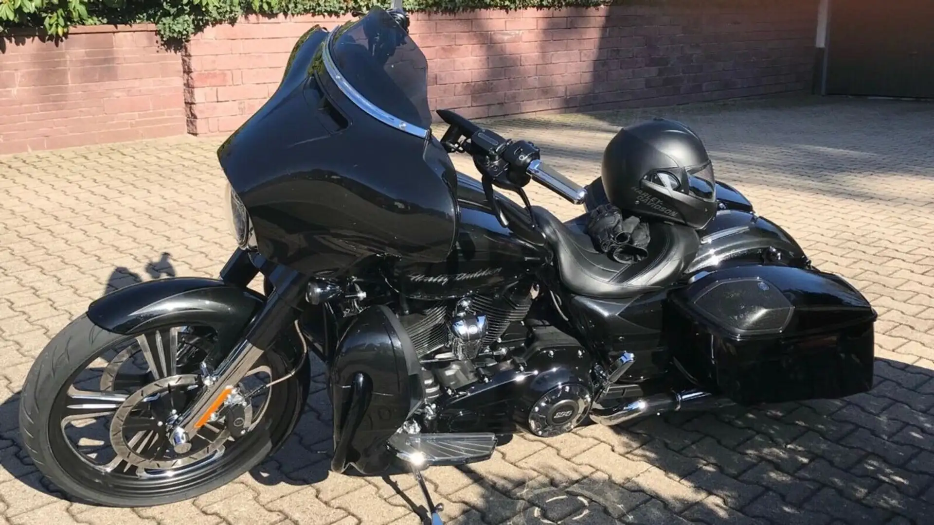 Harley-Davidson Street Glide CVO,23 Zoll, Ricks-Umbau Чёрный - 1