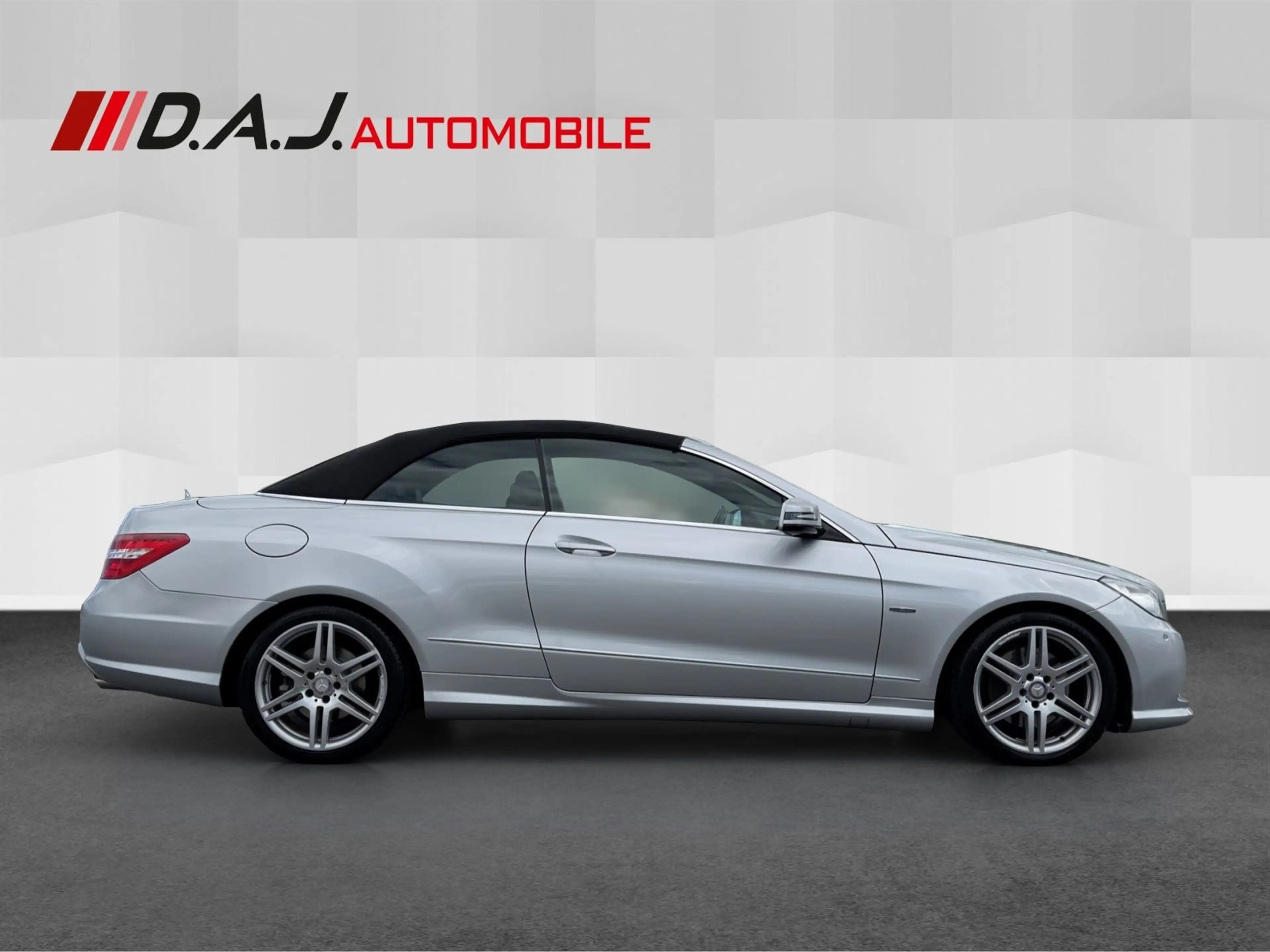 Mercedes-Benz E 350 CGI BE Cabrio AMG Sport-Paket Nappa Sitzk. — photo 6