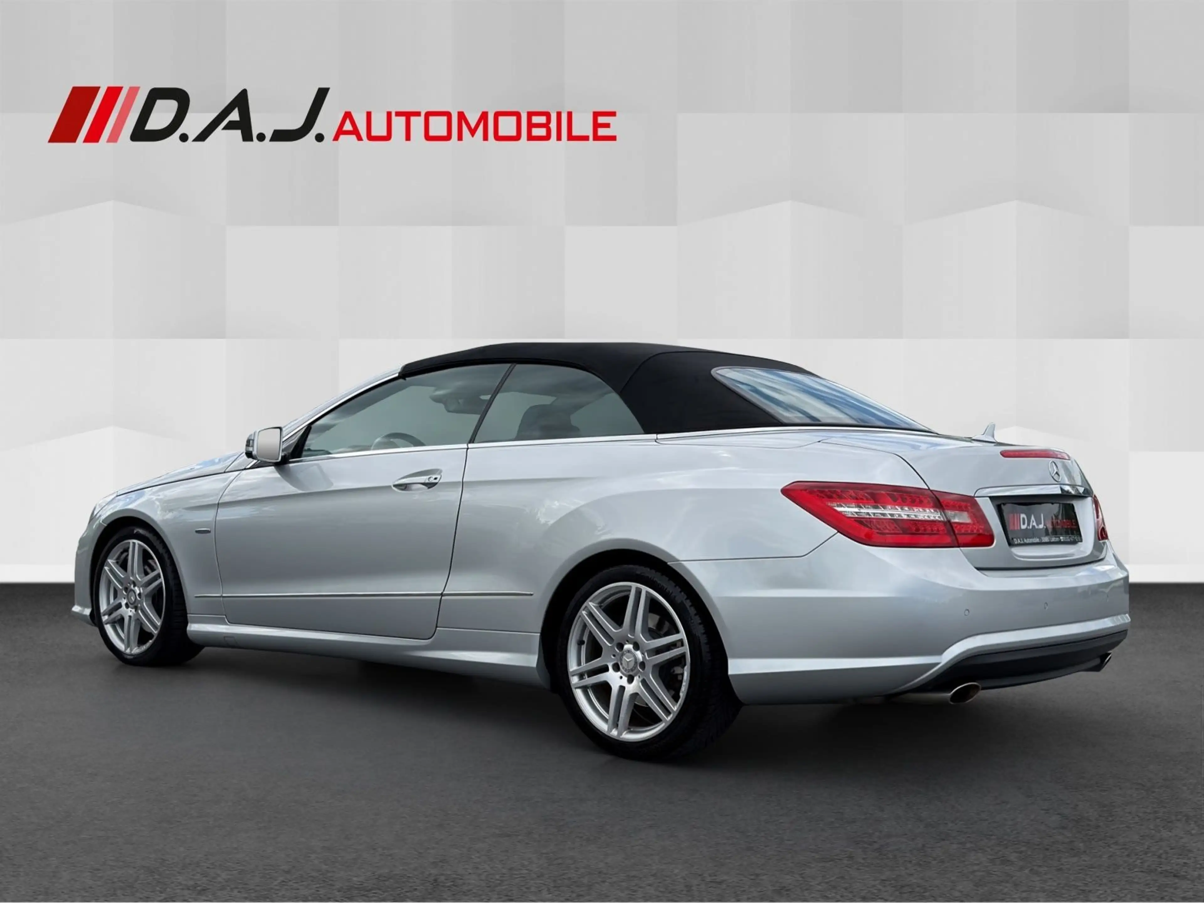 Mercedes-Benz E 350 CGI BE Cabrio AMG Sport-Paket Nappa Sitzk. — photo 3
