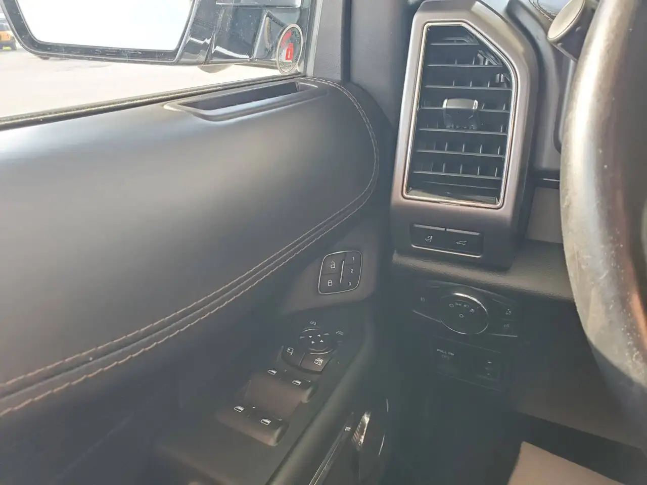 Ford Expedition photo Ford Expedition