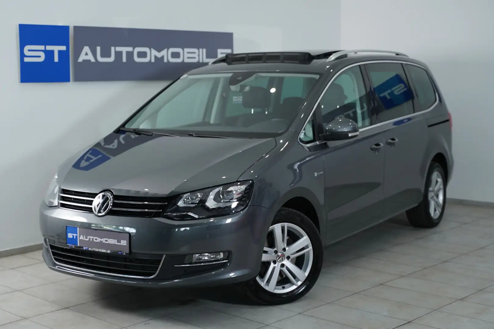 Volkswagen Sharan Business+ 2,0 TDI DSG // 7-SITZER // NAVI // AHK Grau - 1