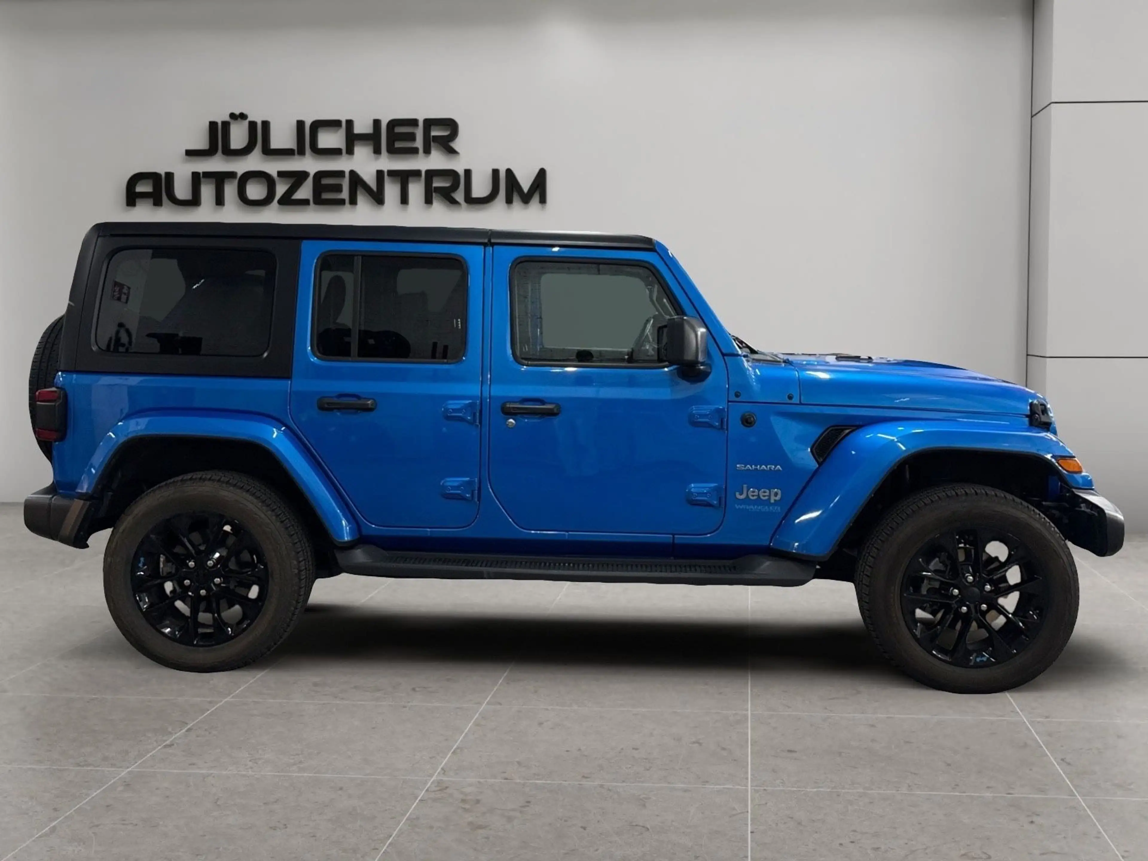 Jeep Wrangler Unlimited Plug-In Hybrid Sahara 2.Hand — photo 2