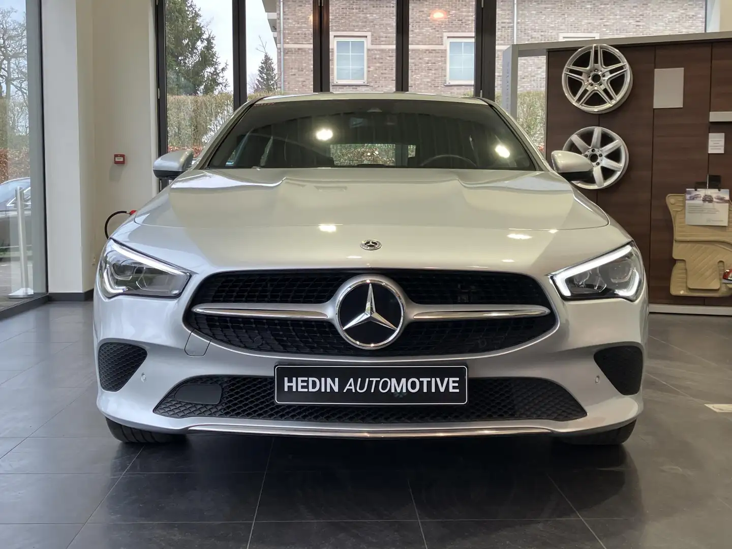 Mercedes-Benz CLA 250 e Shooting Brake Luxury Line | Trekhaak | Dodehoek Zilver - 2