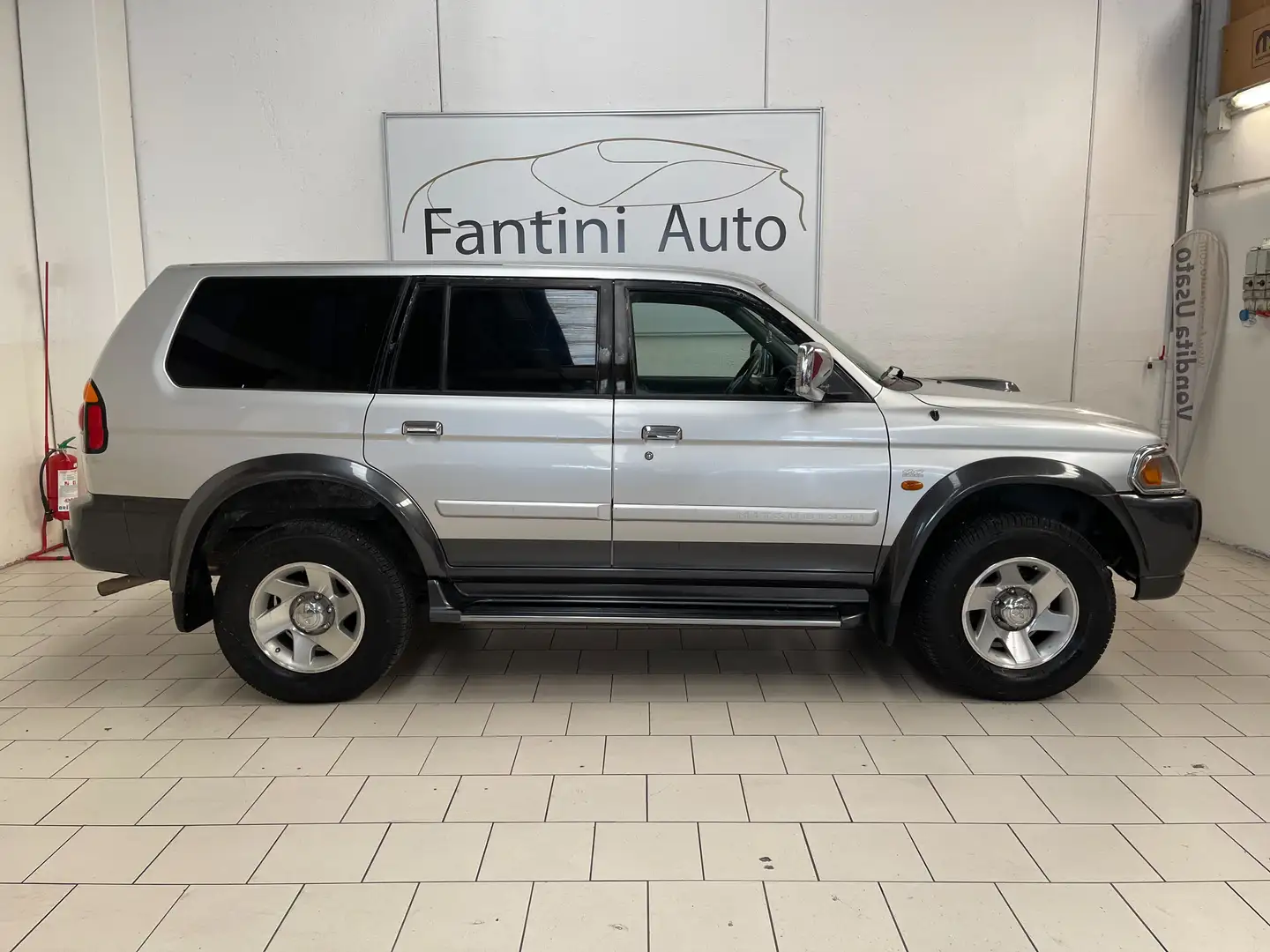 Mitsubishi Pajero Sport GLS Target 2.5 tdi-Ok Neopatent.-LEGGI SOTTO Argent - 2