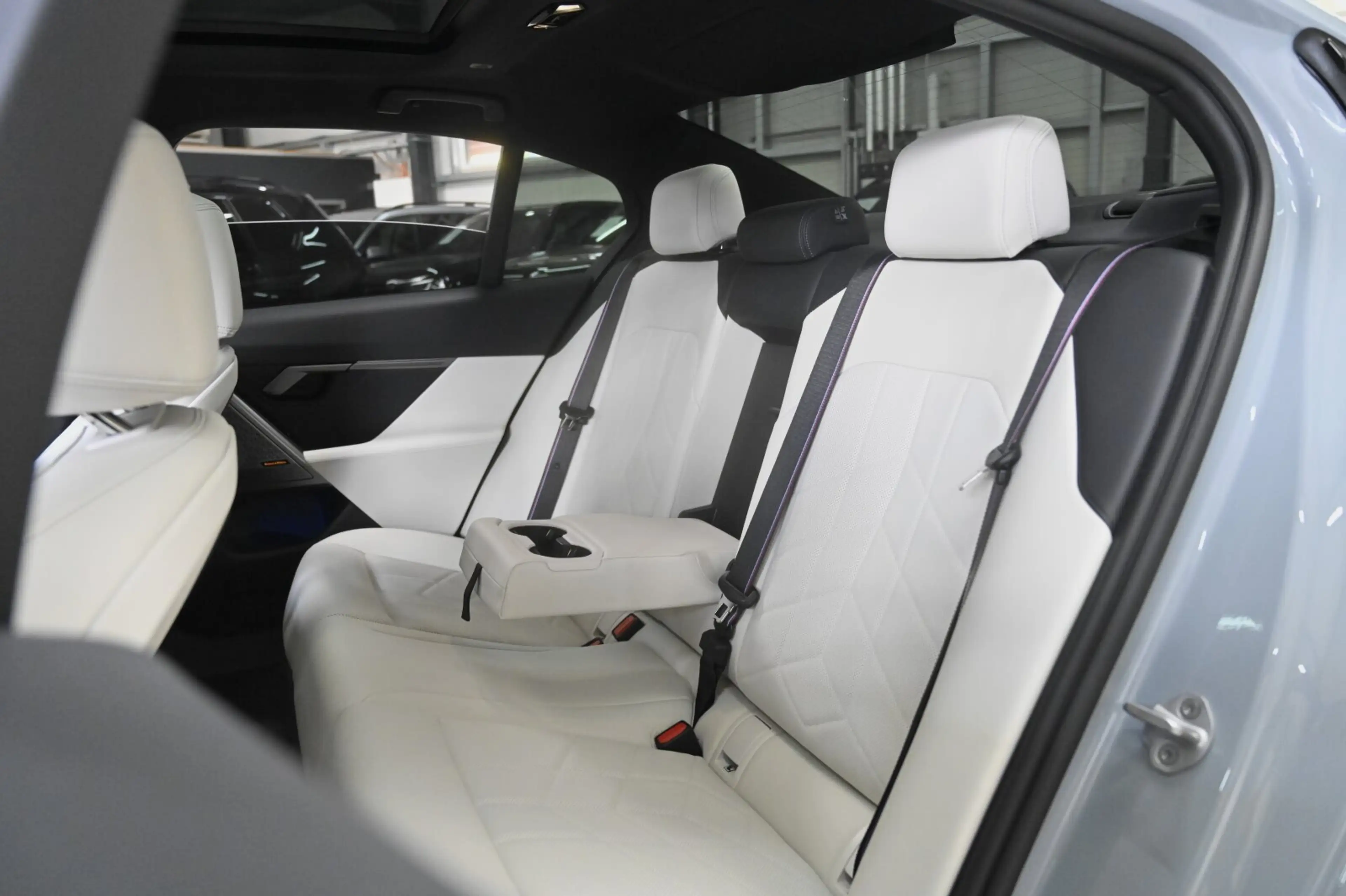BMW 540 540d xDrive M-Sport PRO PANO*INNO*B&W*CARBON*21' — photo 13