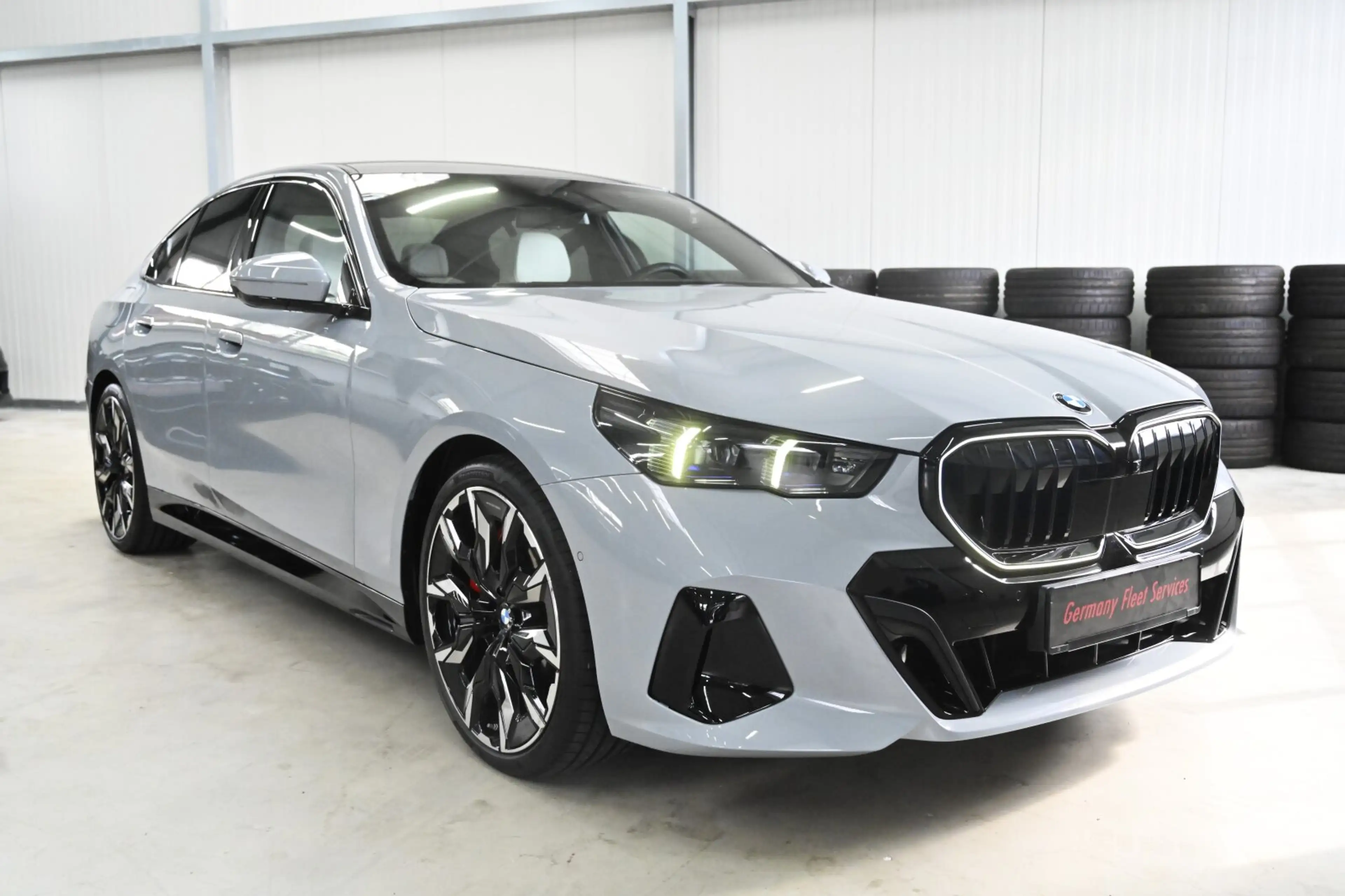BMW 540 540d xDrive M-Sport PRO PANO*INNO*B&W*CARBON*21' — photo 2