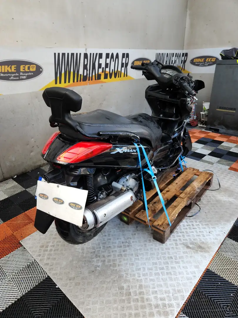 Yamaha X-Max 125 Negro - 2