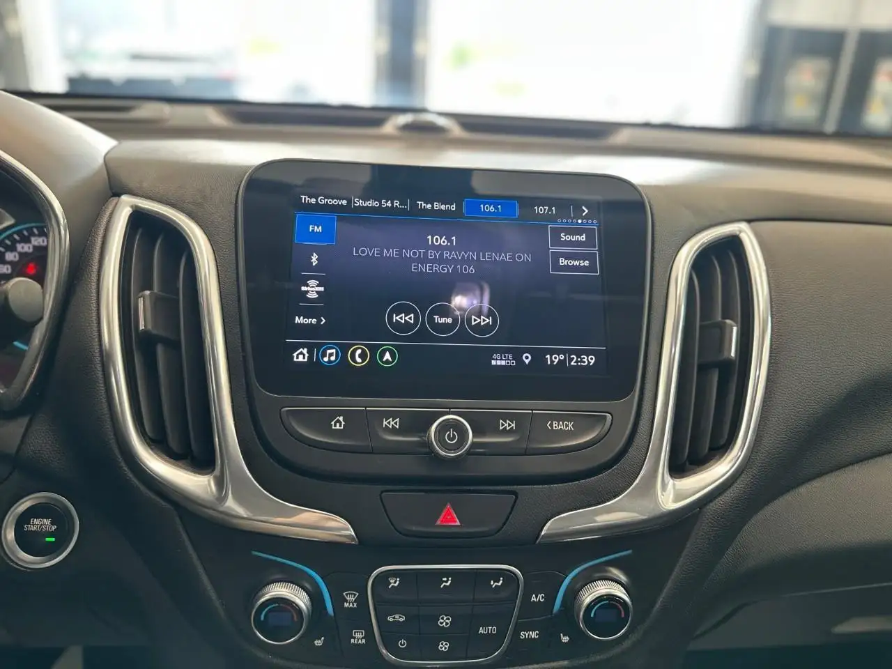 Chevrolet Equinox снимка Chevrolet Equinox