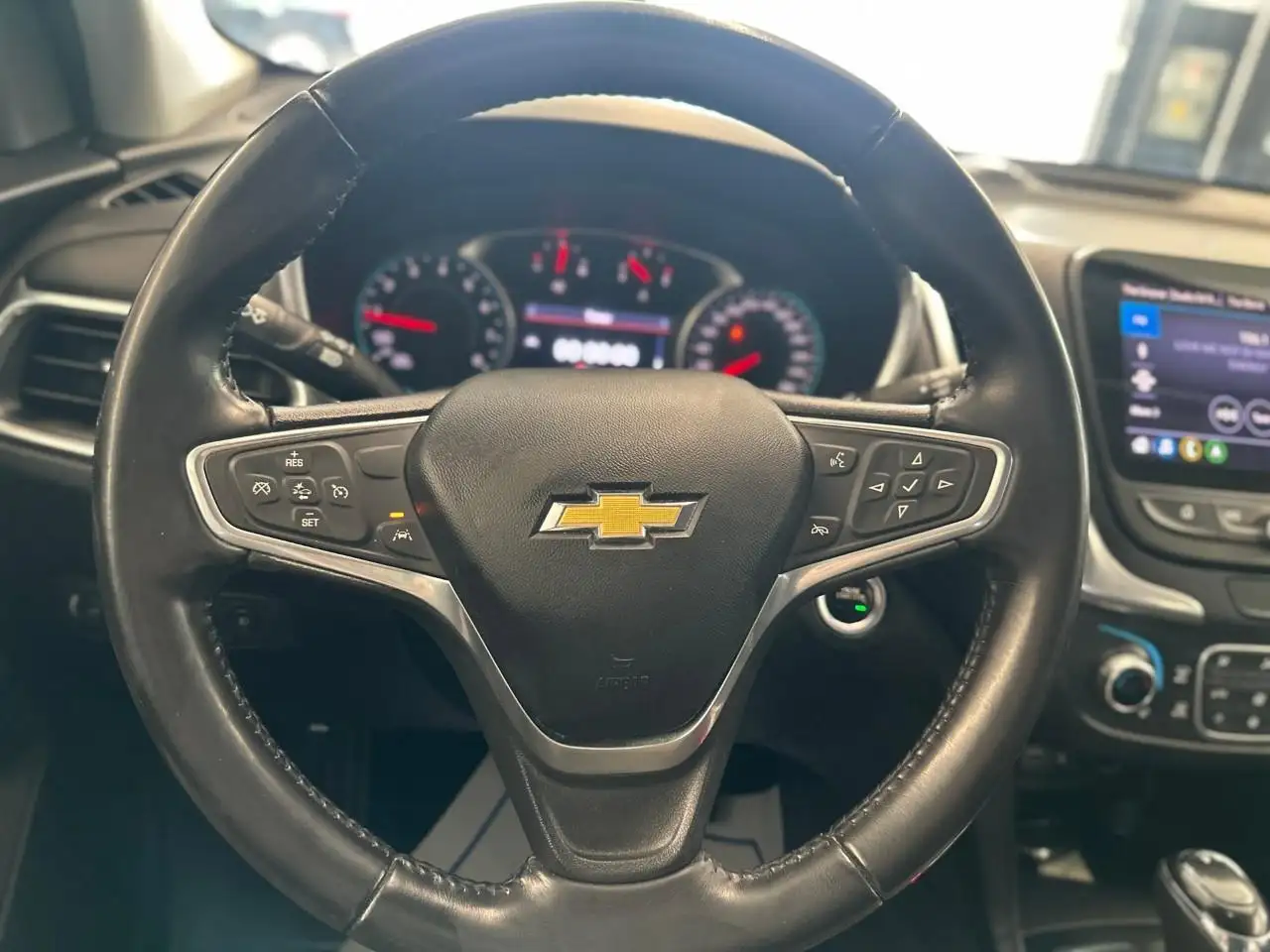 Chevrolet Equinox снимка Chevrolet Equinox