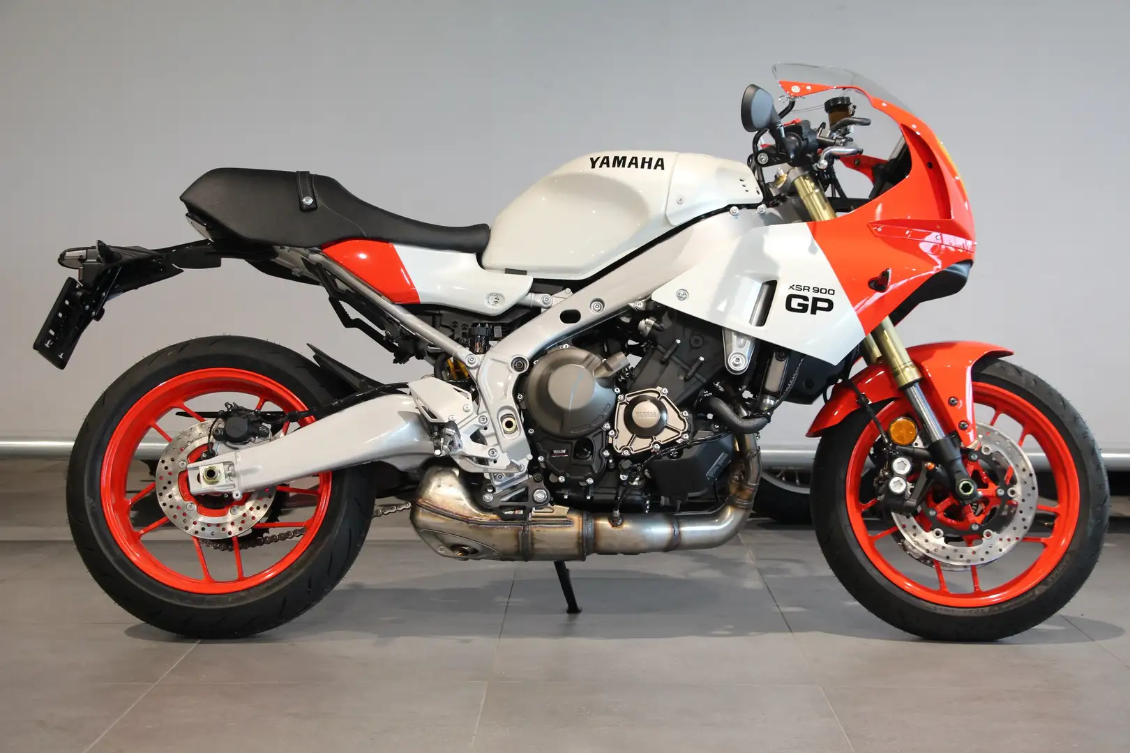 Yamaha XSR 900 GP Alb - 1