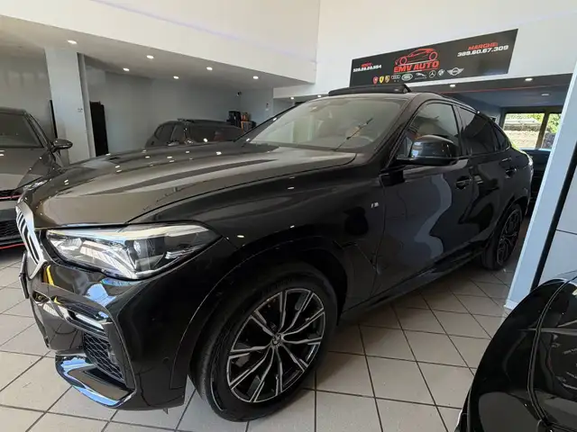 BMW X6 M view 4