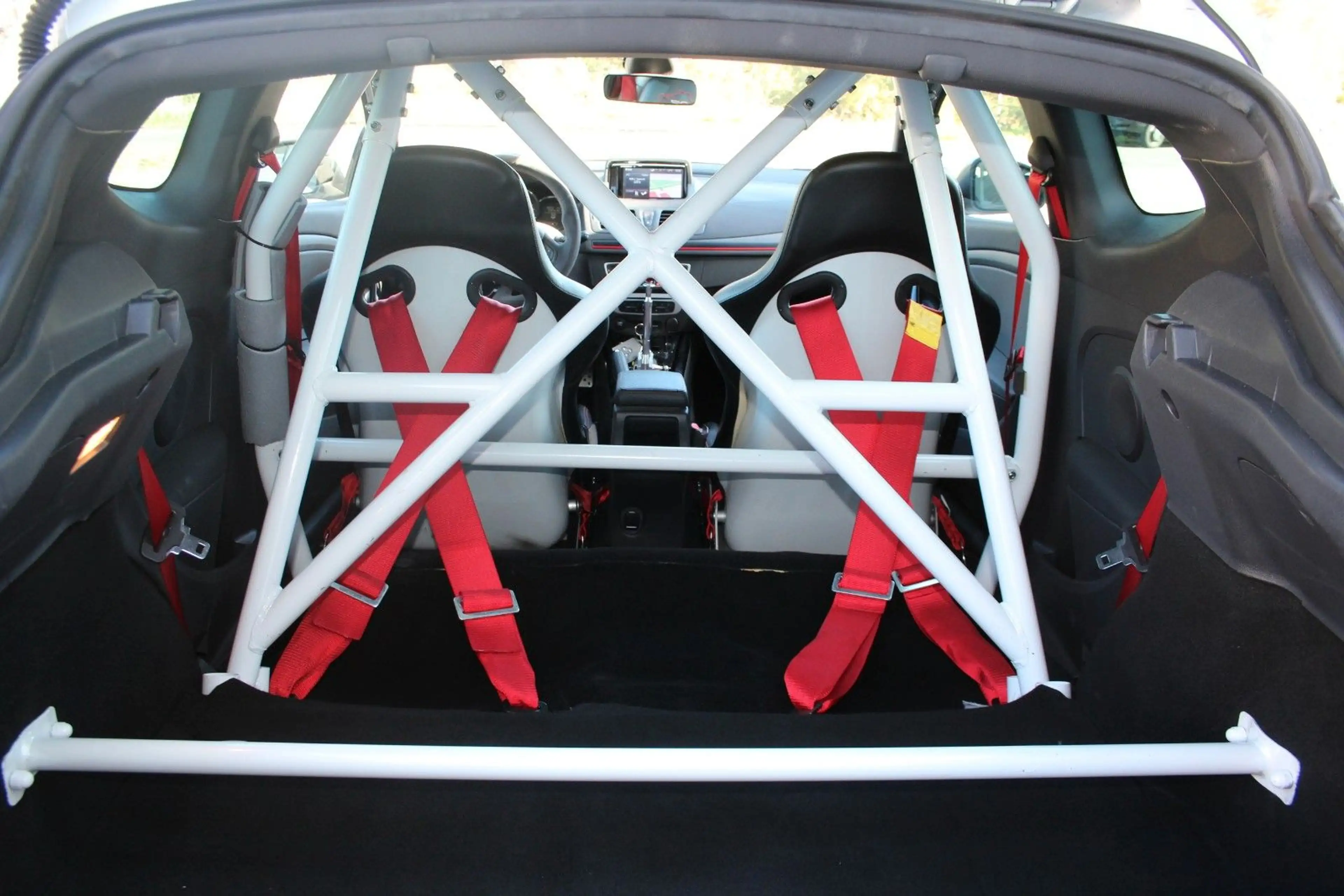 Renault Megane 3 RS Trophy — photo 7
