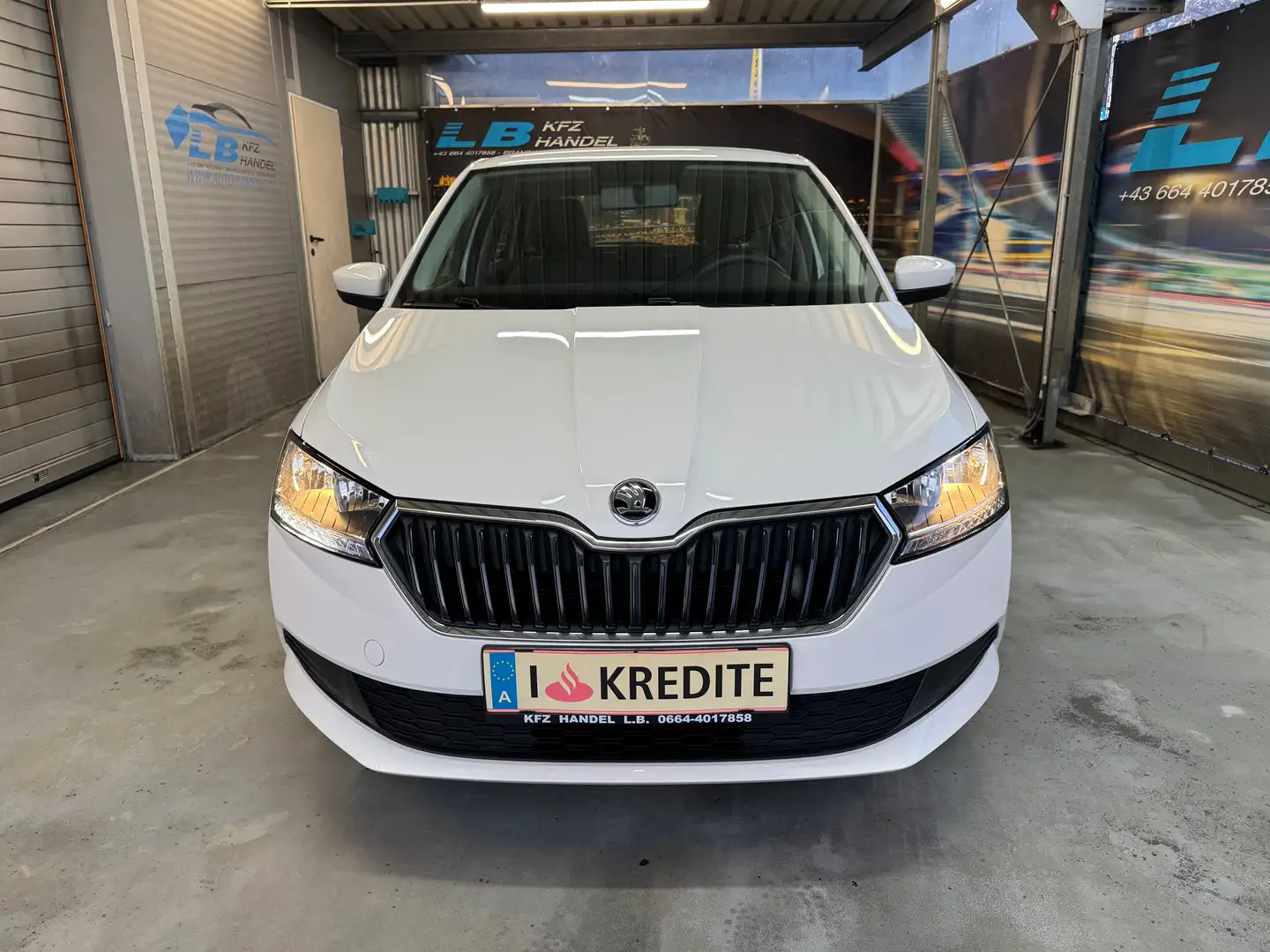 Skoda Fabia Active Weiß - 2